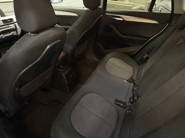 BMW X1 view 12
