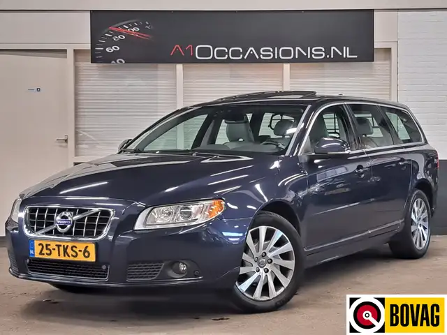 Volvo V70 1.6 T4 Limited Edition + LEDER + STOELVERWARMING !