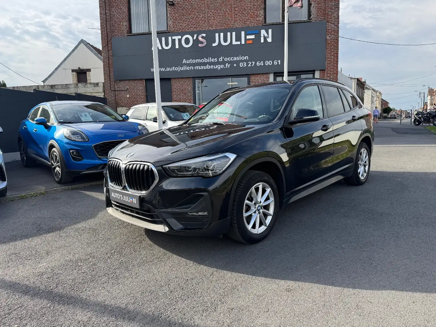 BMW X1 X1 sDrive 16d 116 ch Lounge Schwarz - 1