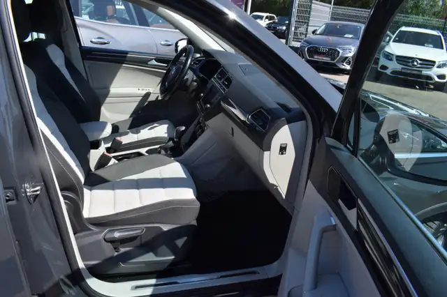 Volkswagen Tiguan view 10