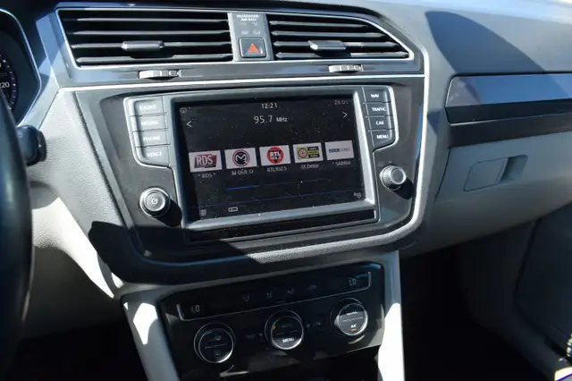 Volkswagen Tiguan view 9