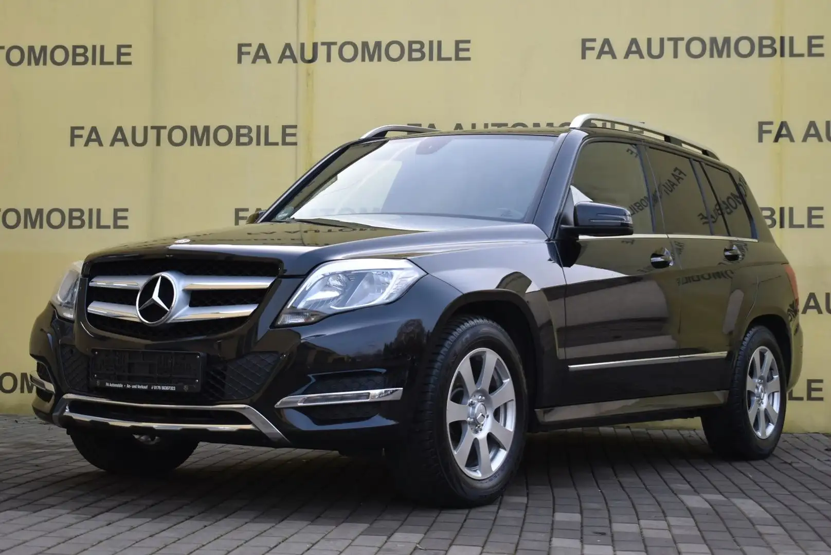Mercedes-Benz GLK 220 CDI BE 4 Matic/LEDER/AHK/NAVI/PDC/SHZ/ Schwarz - 1