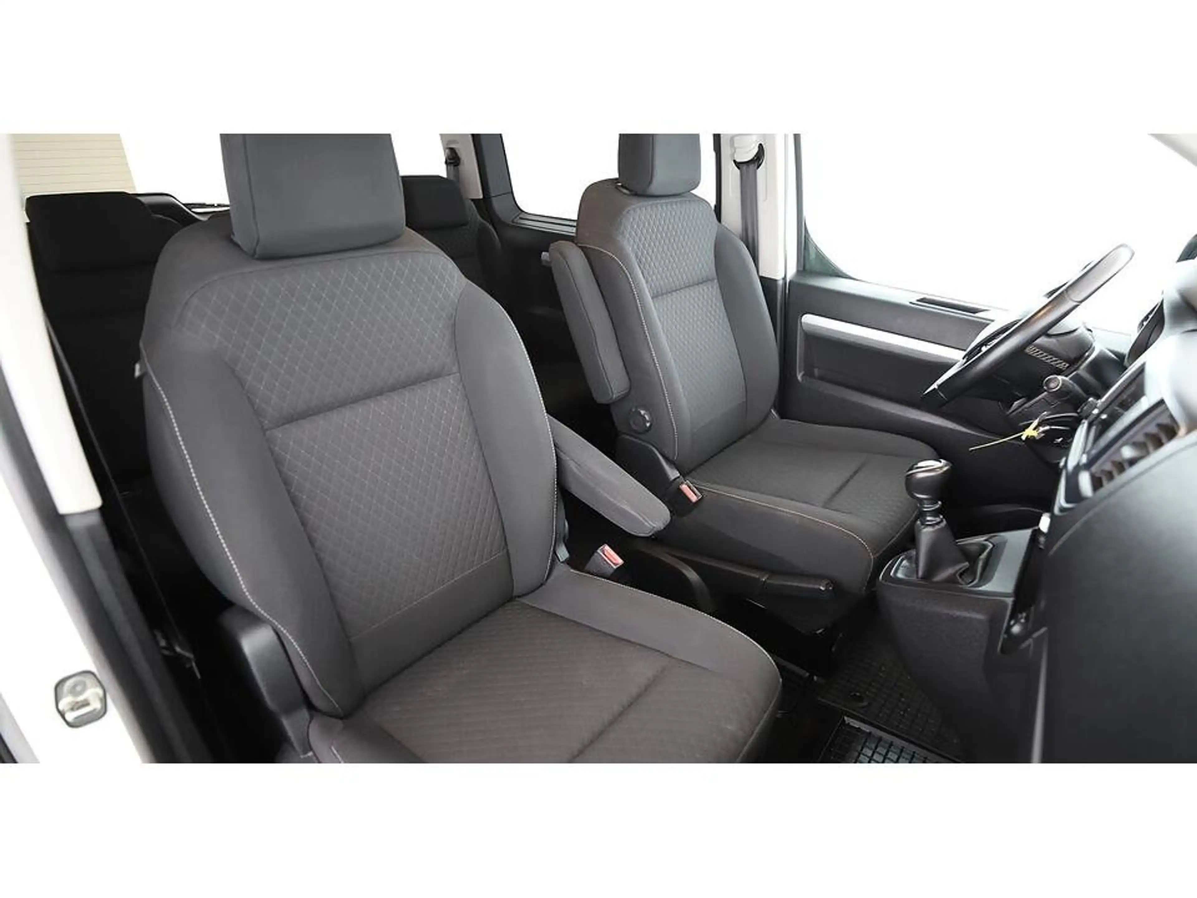 Opel Zafira Life 2.0 D Edition M XENON TEMPOMAT KLIMA — photo 14