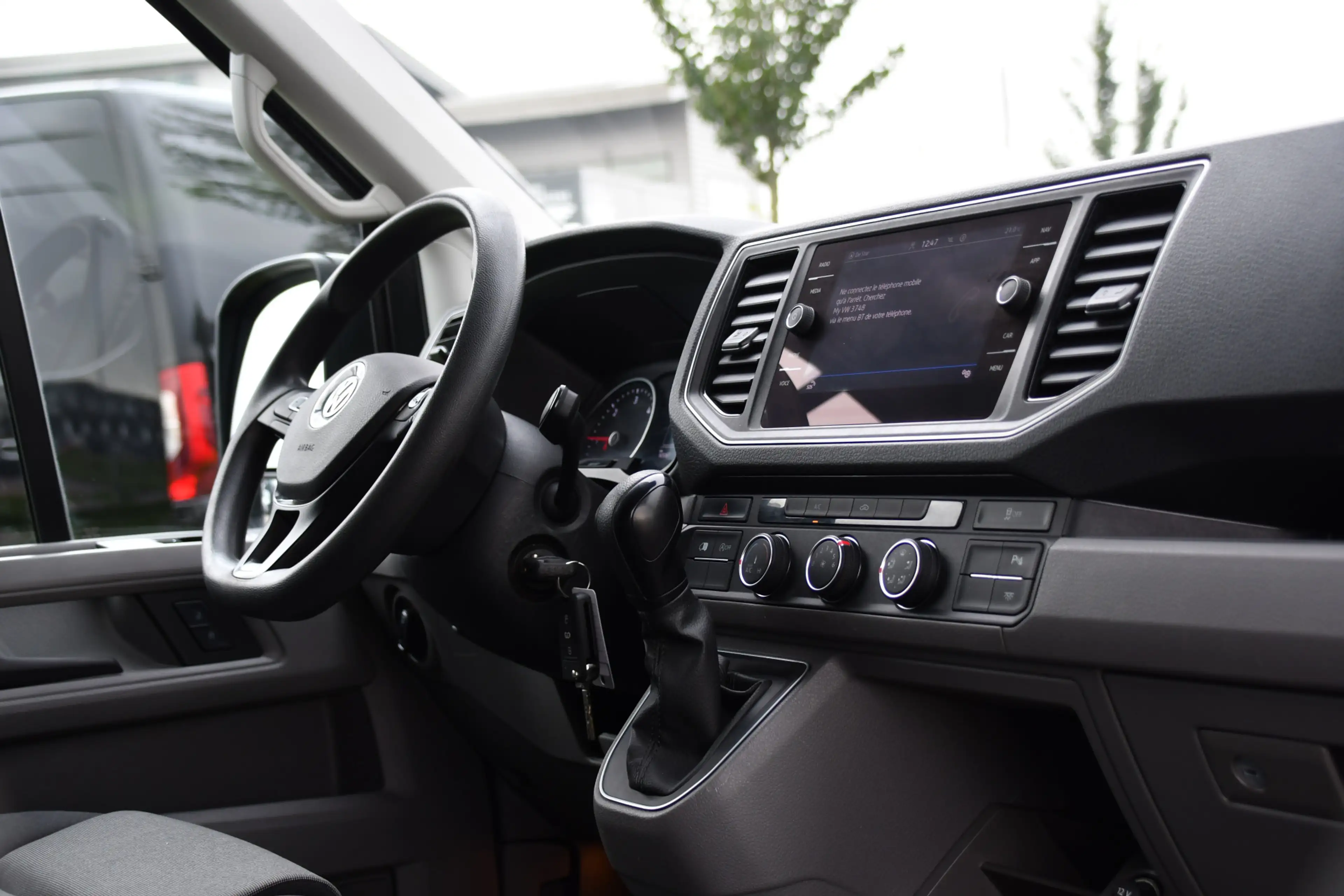 Volkswagen Crafter 35 2.0 TDI L3H3 Highline Cruise, Carplay, LED, Aut — photo 18