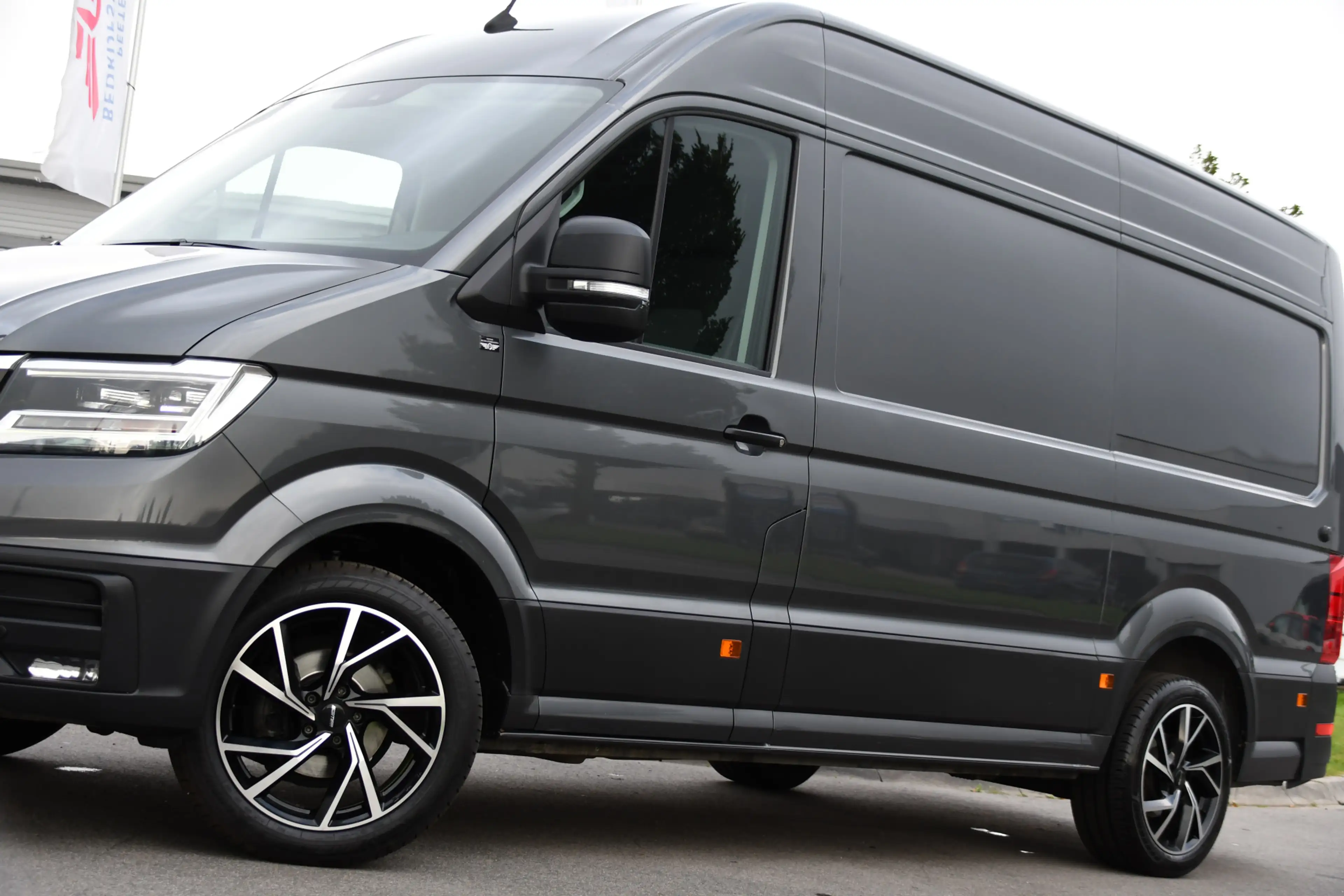 Volkswagen Crafter 35 2.0 TDI L3H3 Highline Cruise, Carplay, LED, Aut — photo 31
