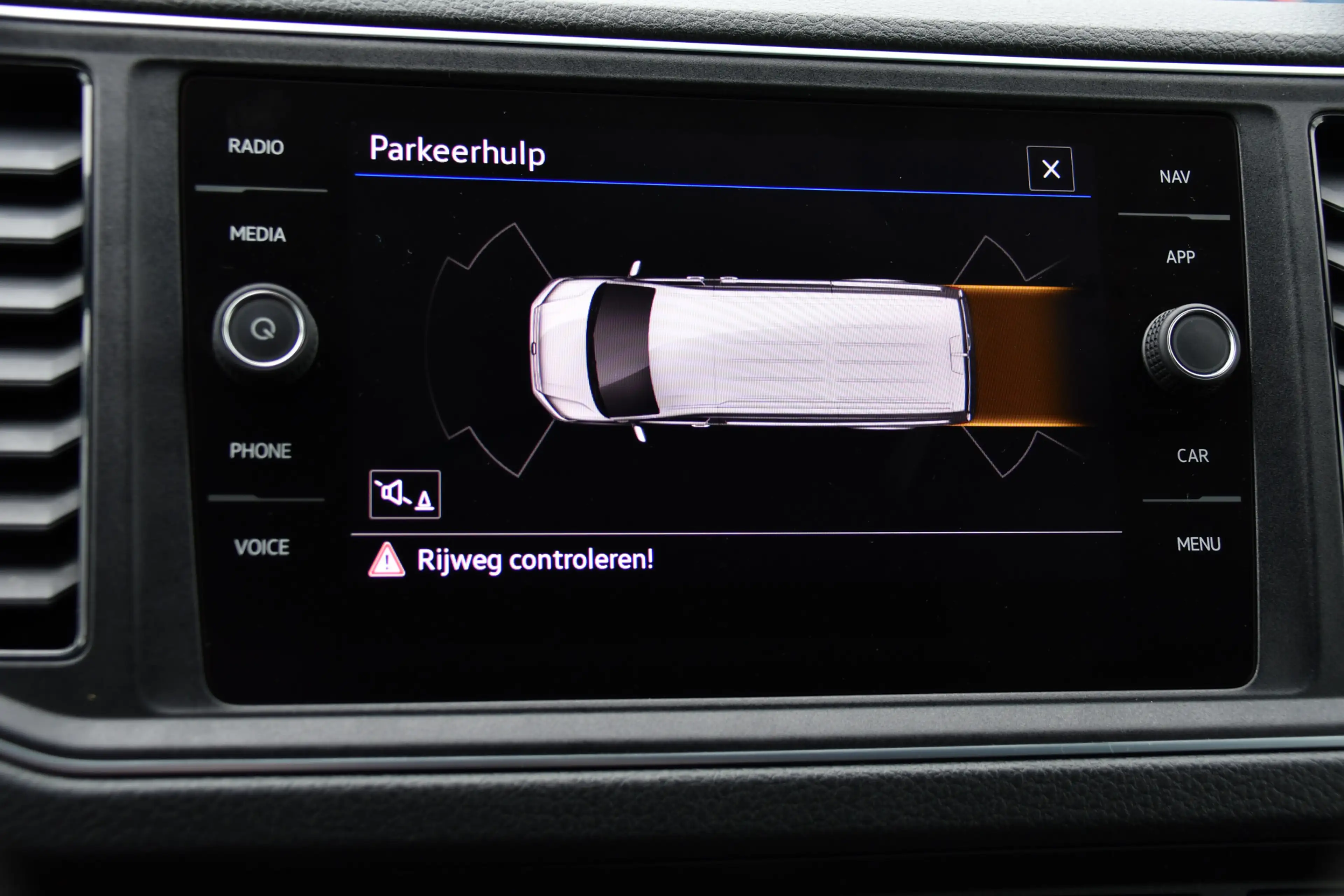 Volkswagen Crafter 35 2.0 TDI L3H3 Highline Cruise, Carplay, LED, Aut — photo 30