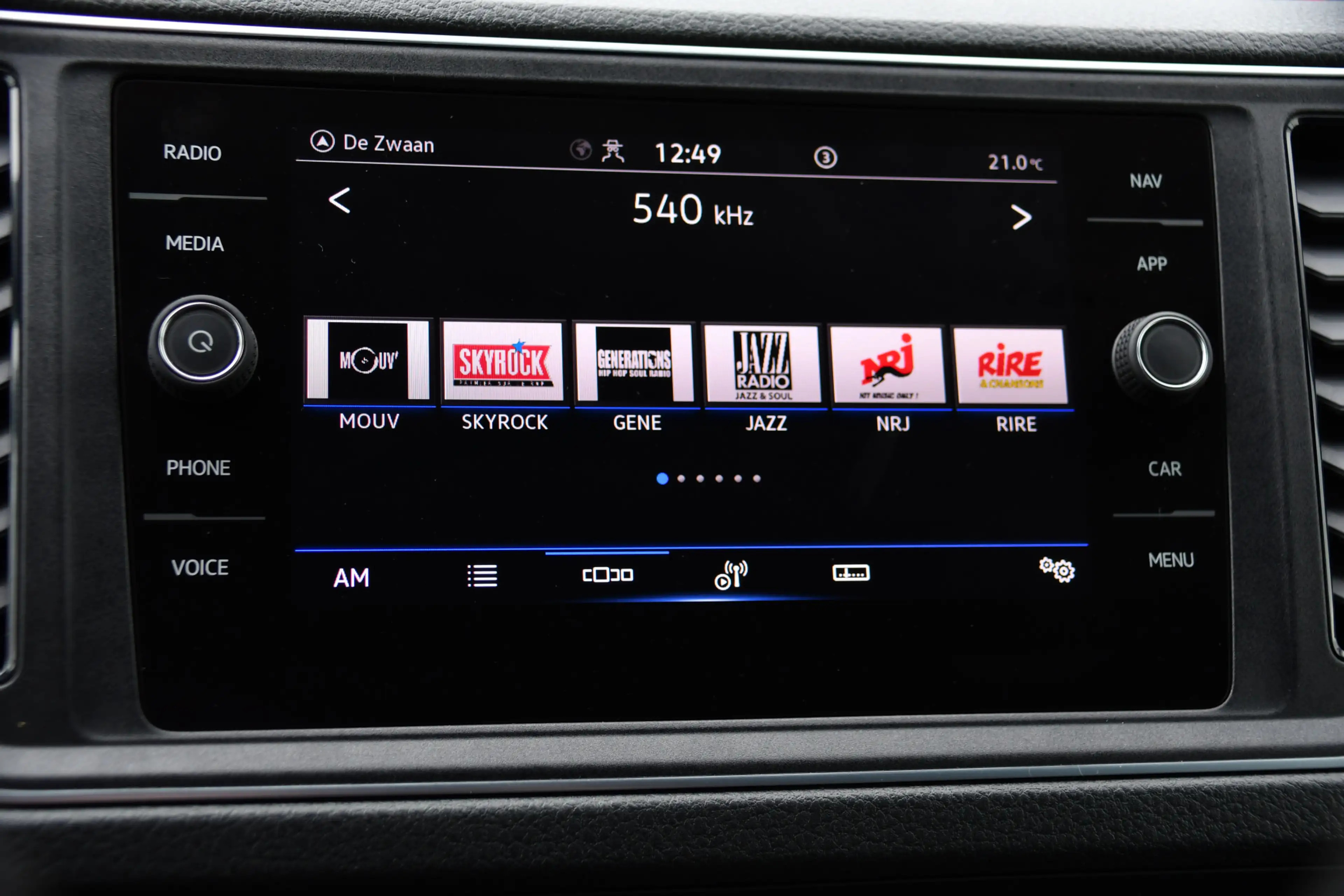 Volkswagen Crafter 35 2.0 TDI L3H3 Highline Cruise, Carplay, LED, Aut — photo 29