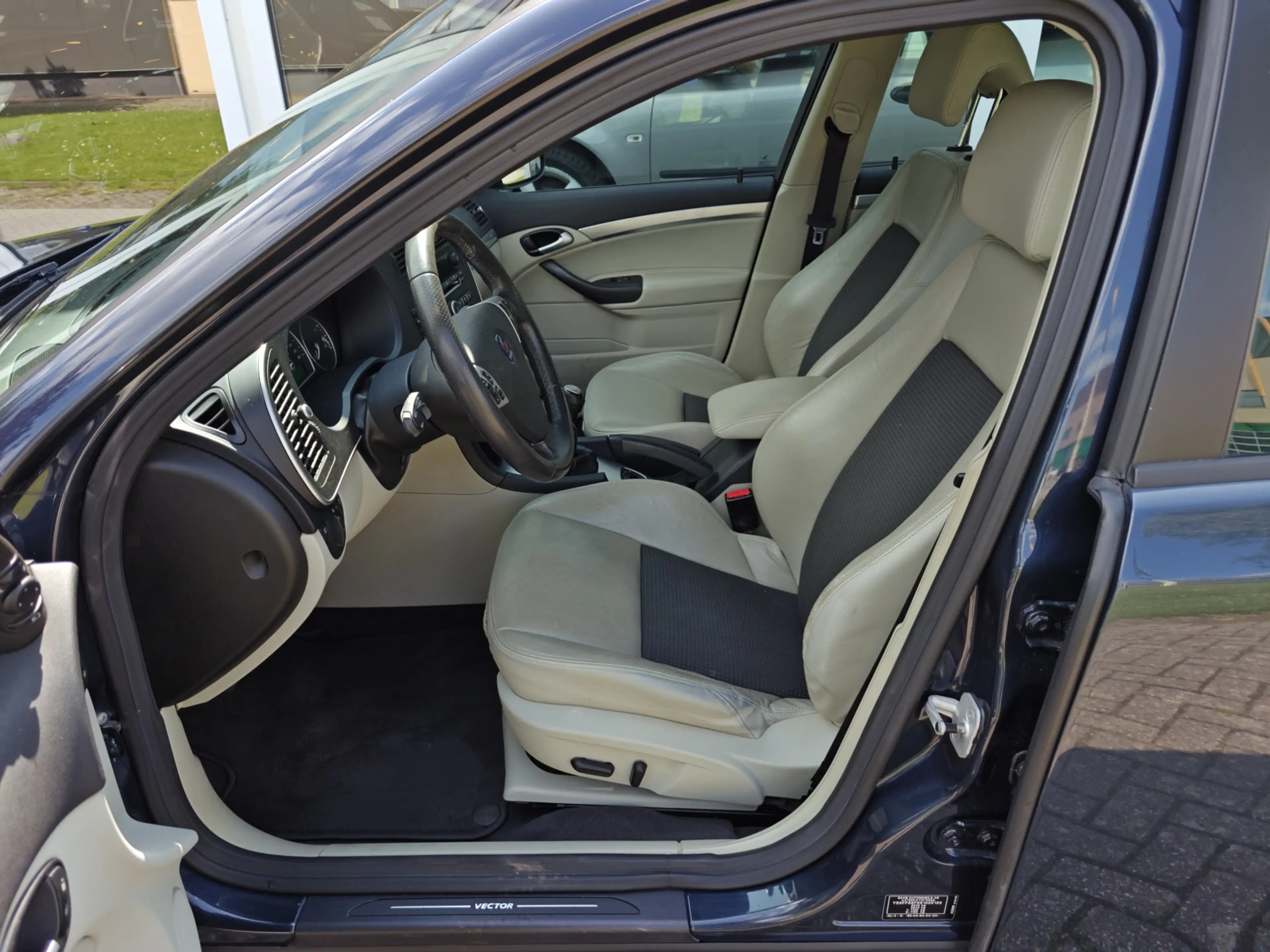 Saab 9-3 Sport Estate 1.8t 150pk Vector | Rijklaarprijs | T — photo 10