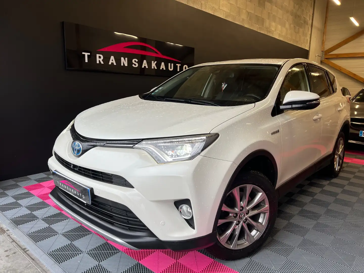 Toyota RAV 4 Lounge Blanc - 1