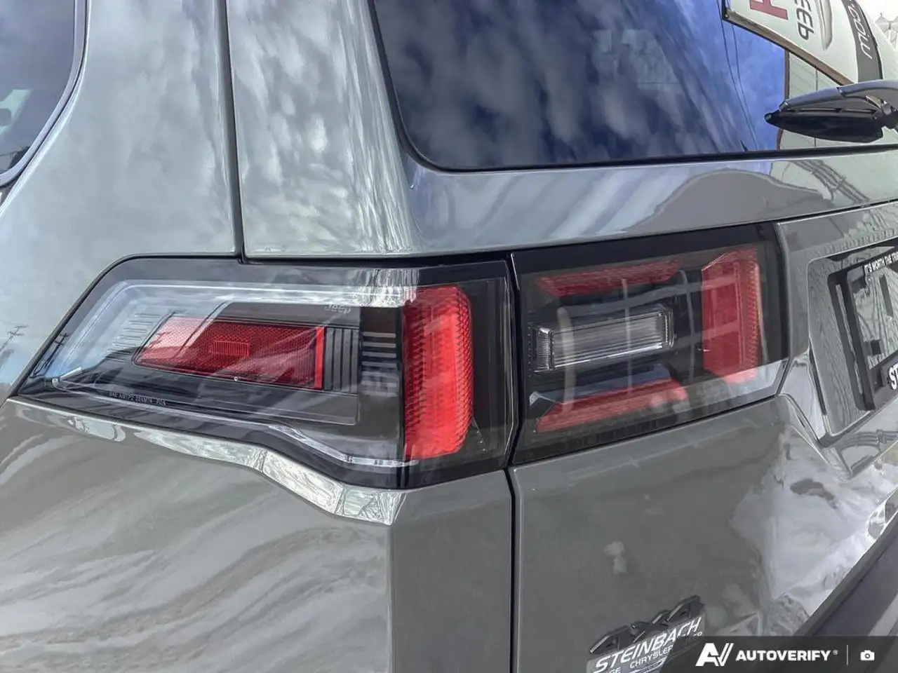 Jeep Cherokee снимка Jeep Cherokee