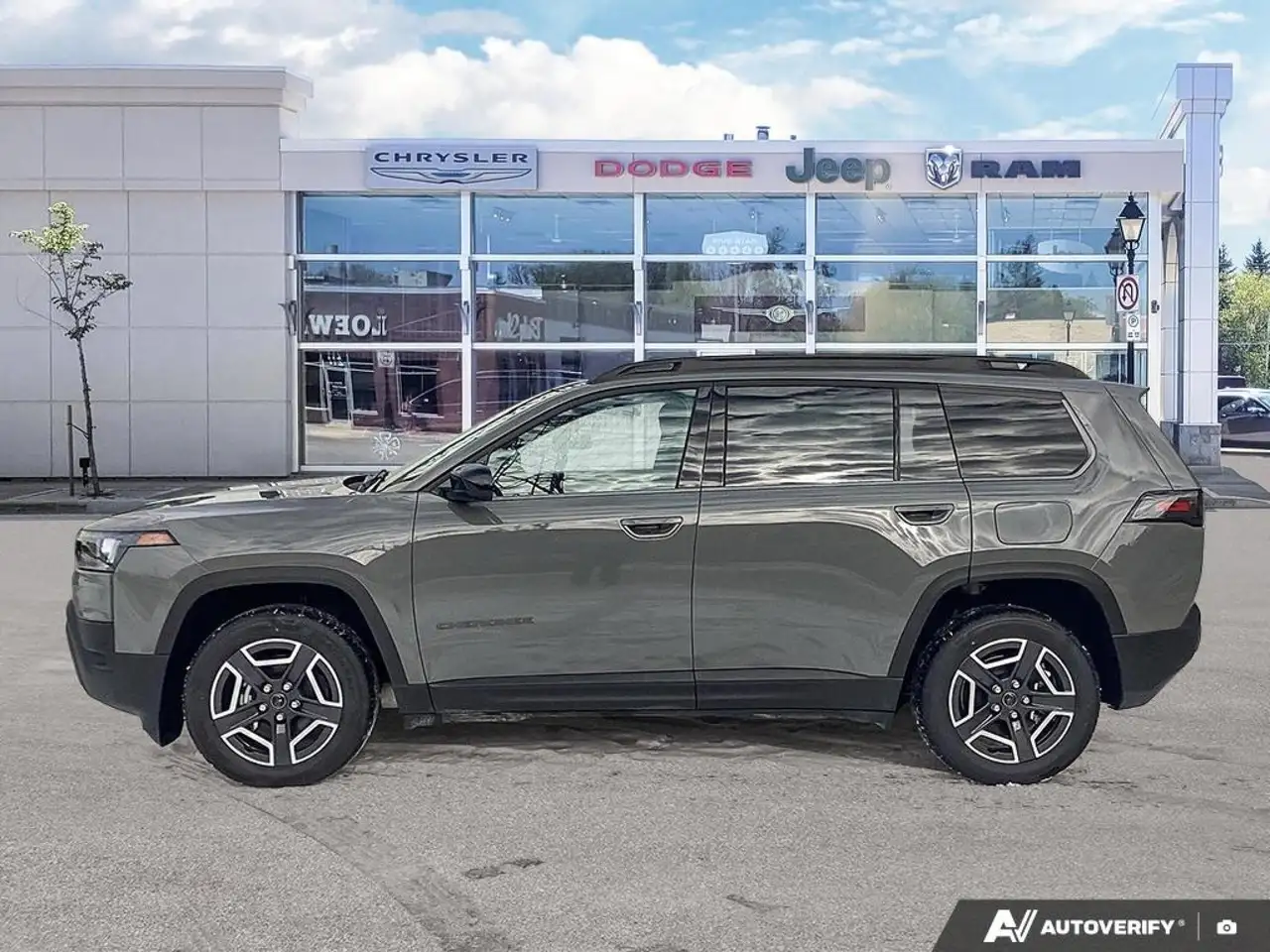 Jeep Cherokee снимка Jeep Cherokee
