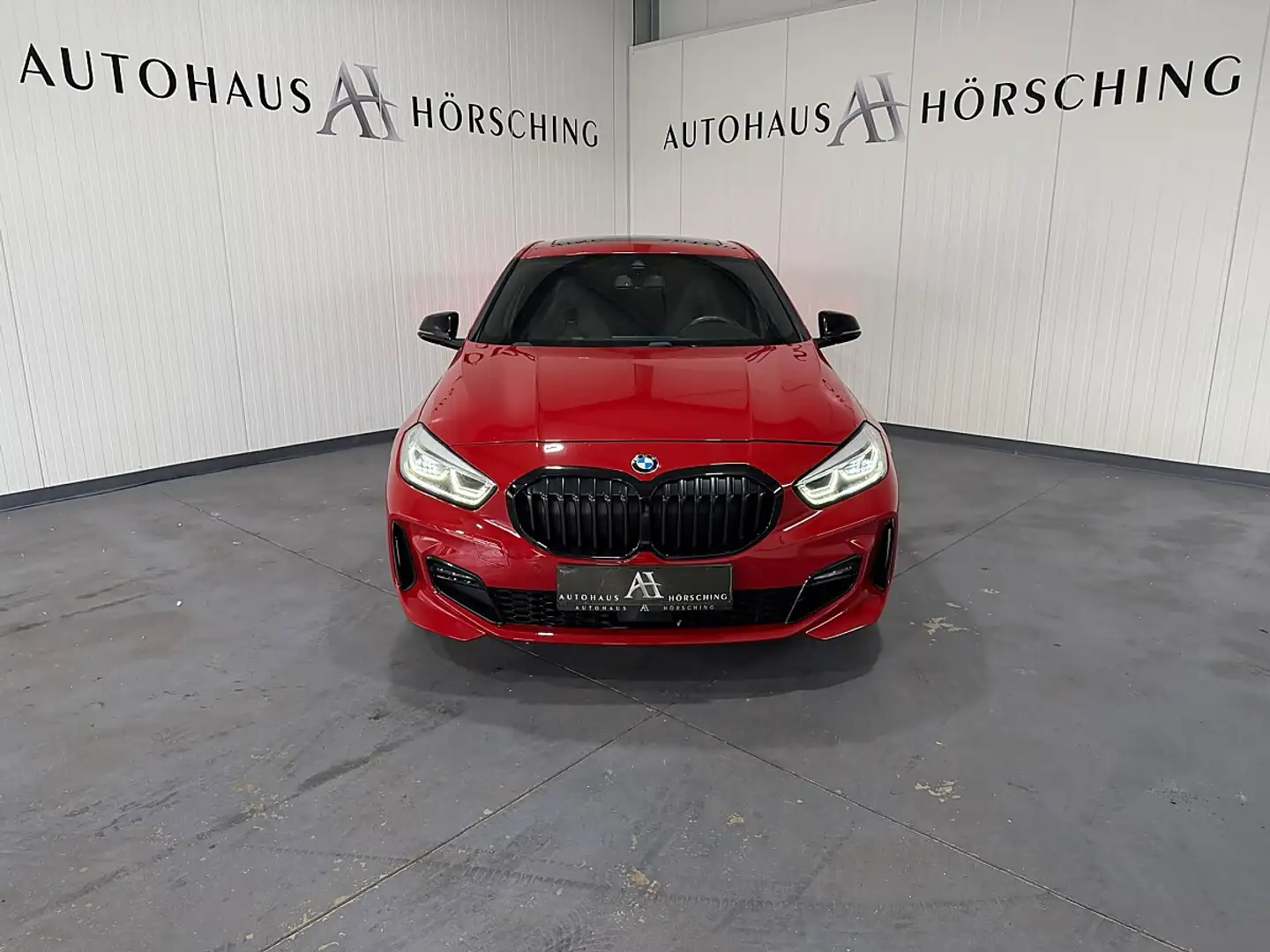 BMW 118 i Aut. M-PAKET Rot - 2