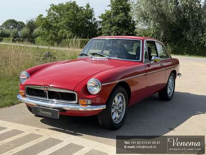MG B gt v8