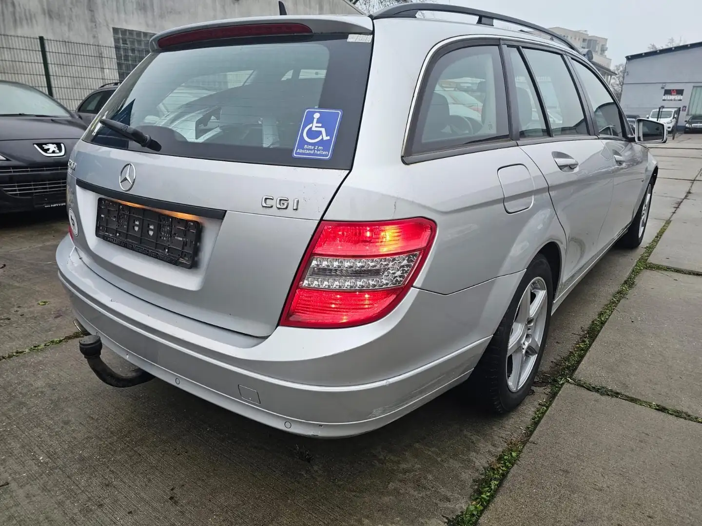 Mercedes-Benz C 200 C T-Modell C 200 T CGI BlueEfficiency Argent - 2