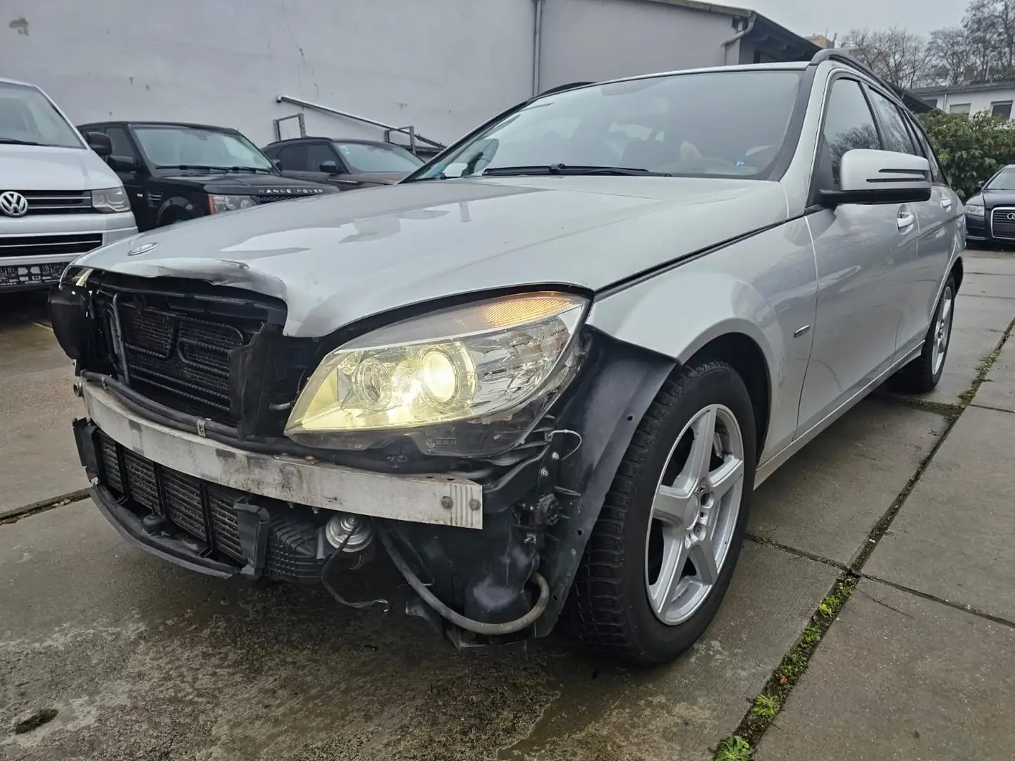 Mercedes-Benz C 200 C T-Modell C 200 T CGI BlueEfficiency Argent - 1