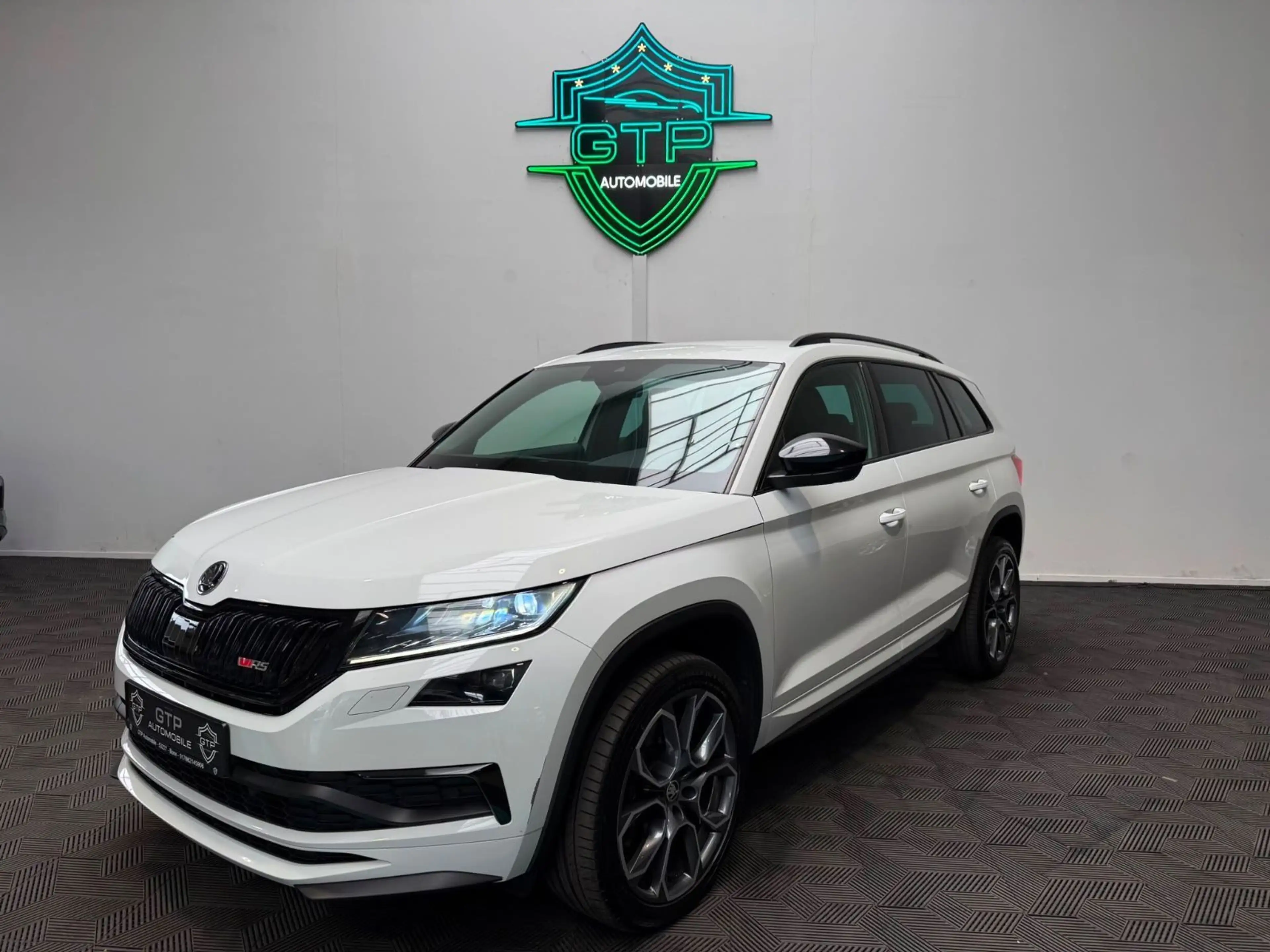 Skoda Kodiaq RS 4x4 *Memory*Stand-HZ*360°*SHZ*HUD*