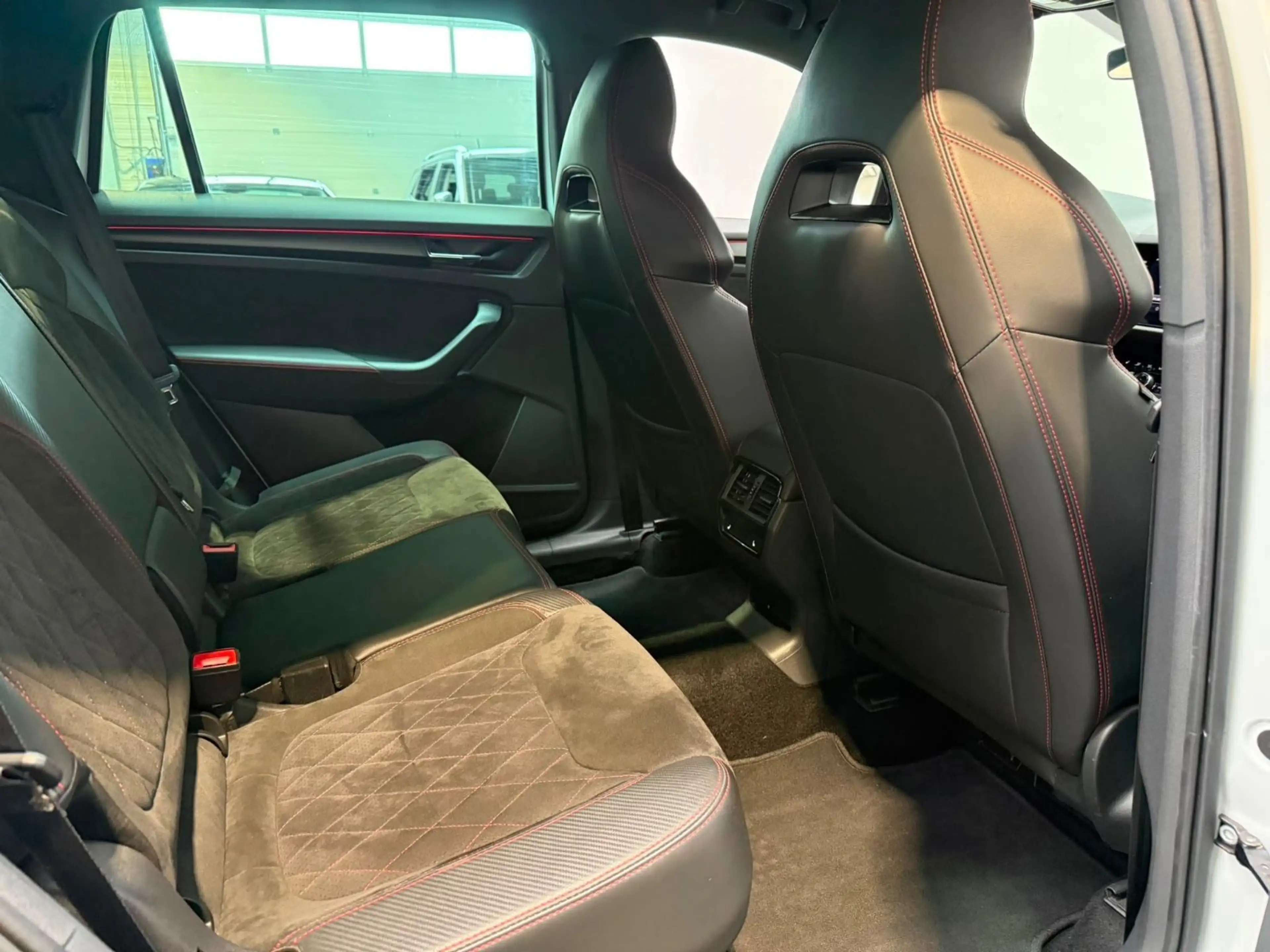 Skoda Kodiaq RS 4x4 *Memory*Stand-HZ*360°*SHZ*HUD* — photo 10