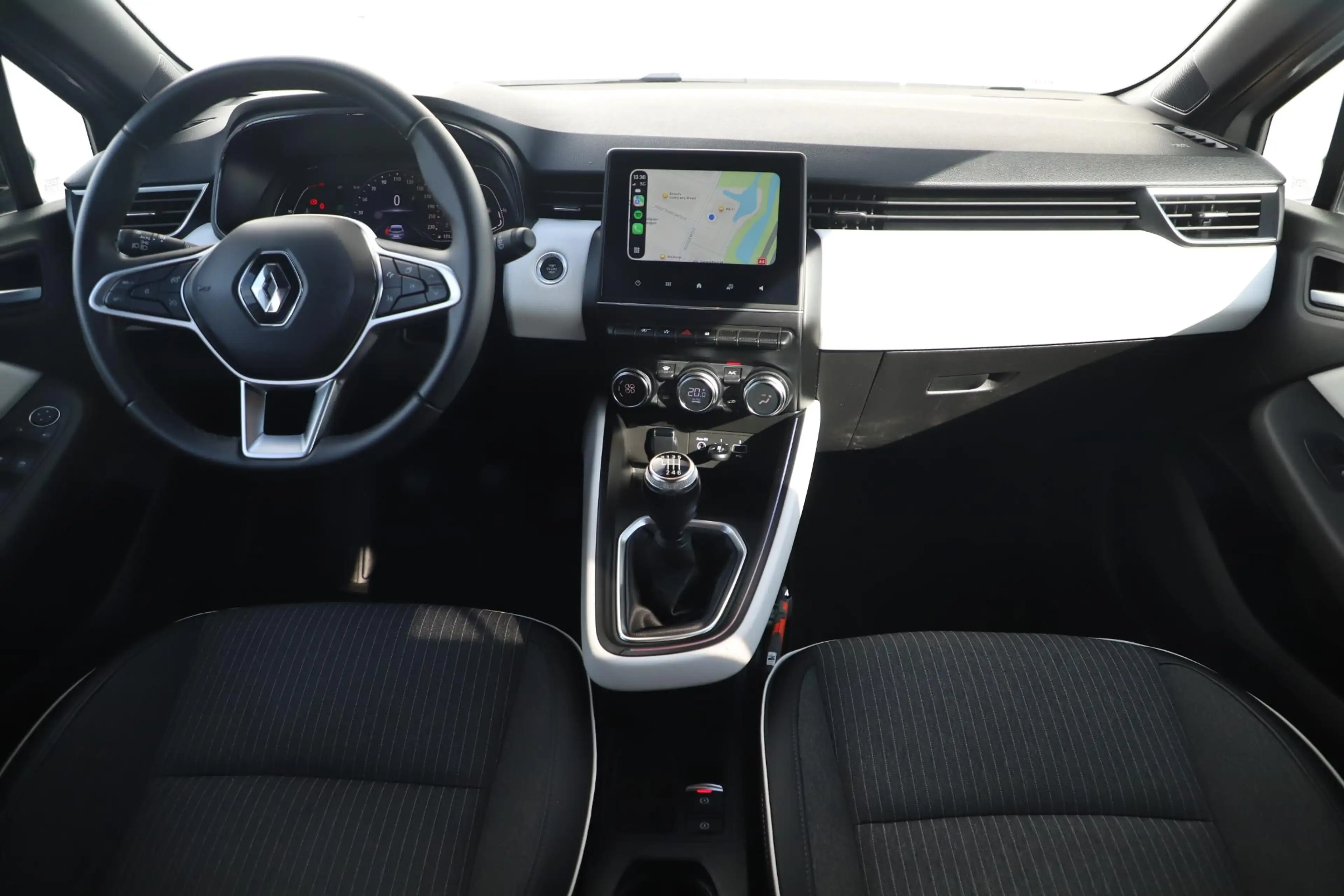 Renault Clio 1.0 TCe 90 Techno Half Leder LMV Navigatie Carplay — photo 9
