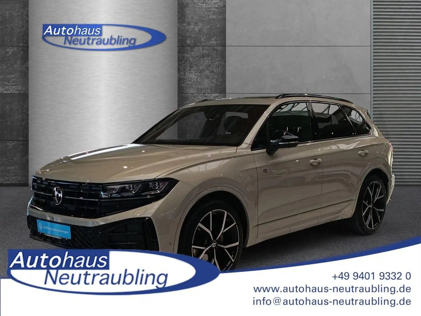 Volkswagen Touareg 3.0 TDI "R-LINE" 286 PS +HEADUP+LEDER+AHK+AREAVIEW Béžová - 1