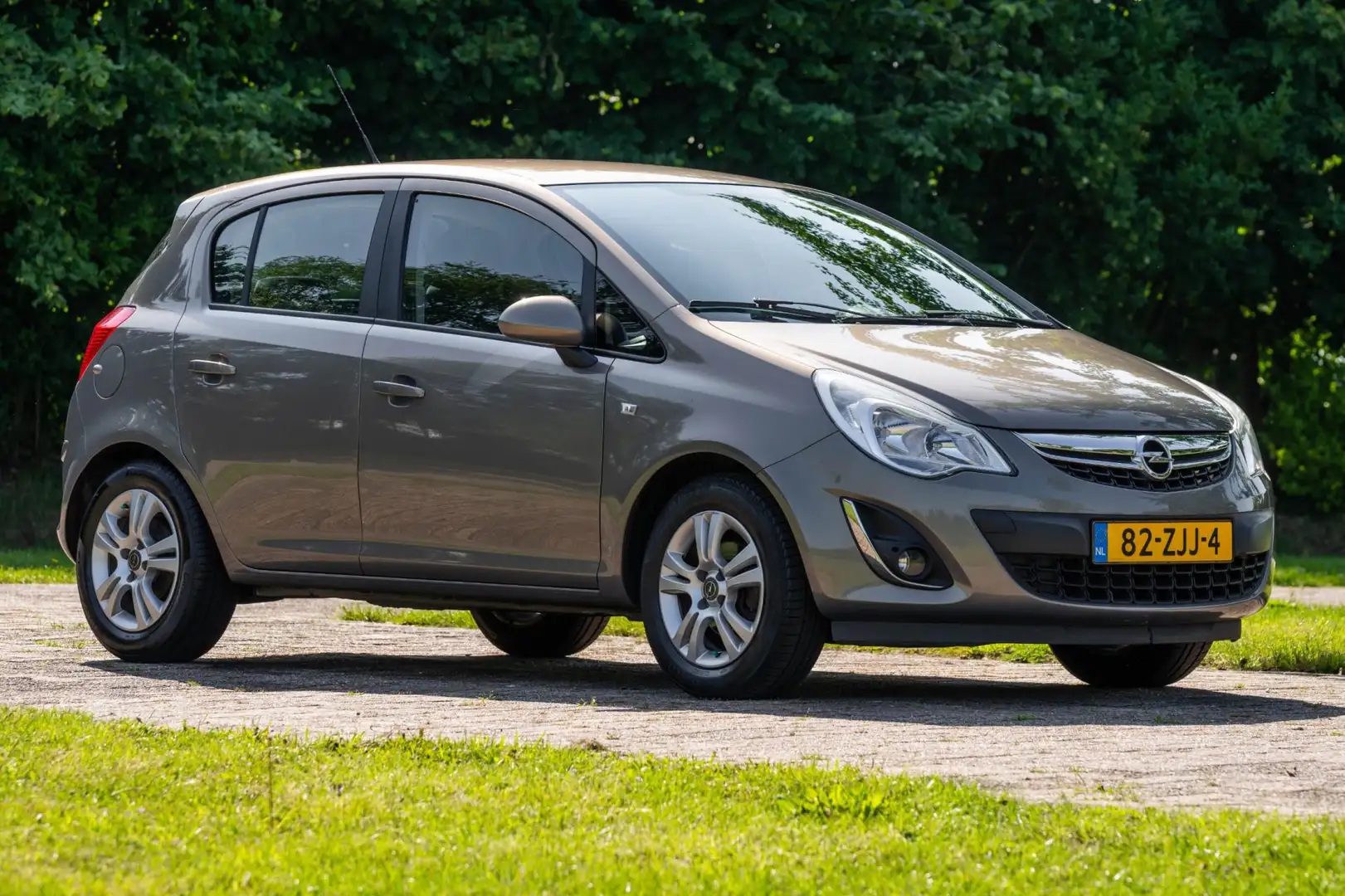 Opel Corsa 1.2-16V Rhythm 50.650 km + NAP 2e Eig. NL - 2