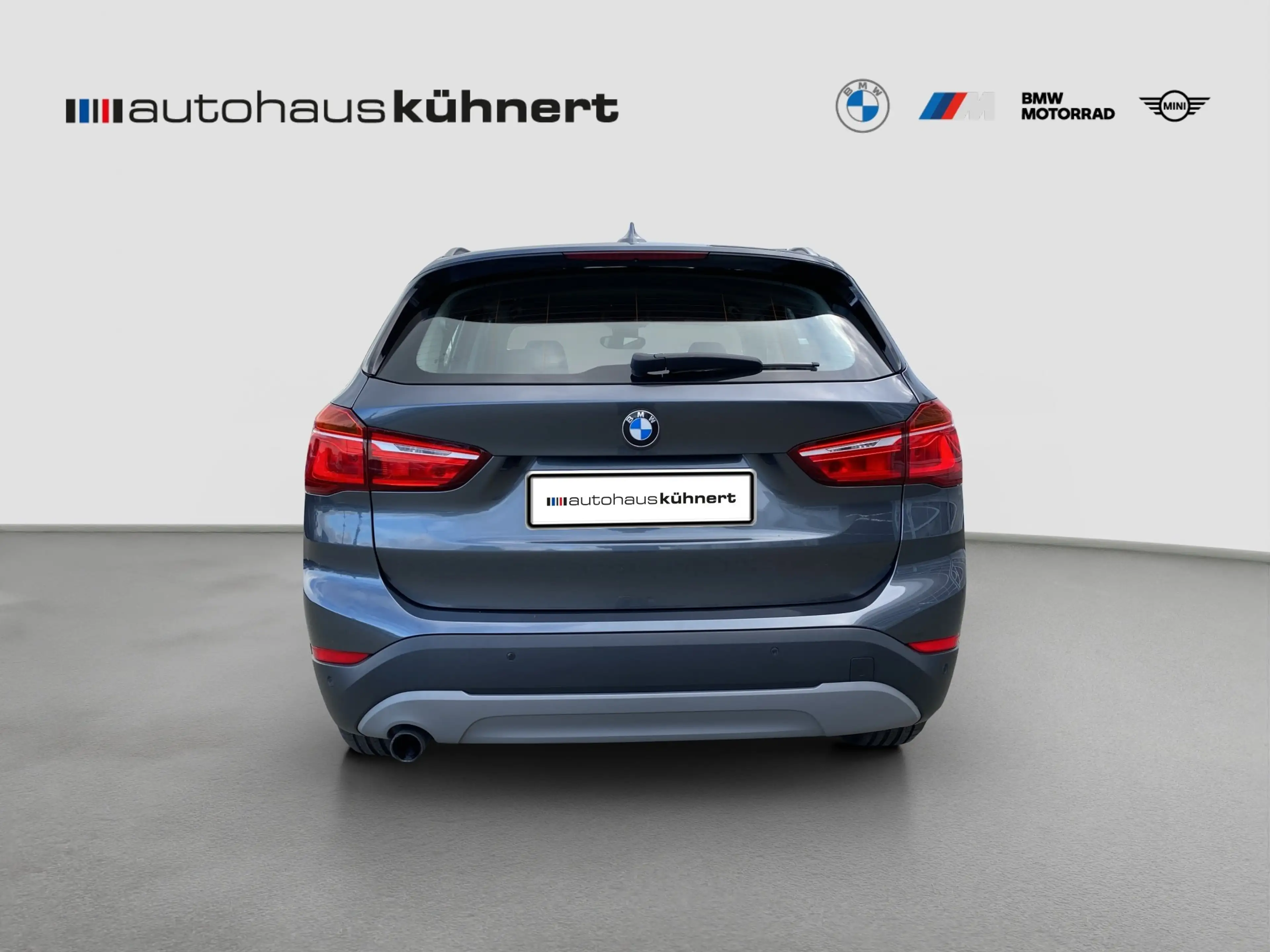 BMW X1 sDrive 18i AHK Nav PDC +nur an Händler/Export+ — photo 6