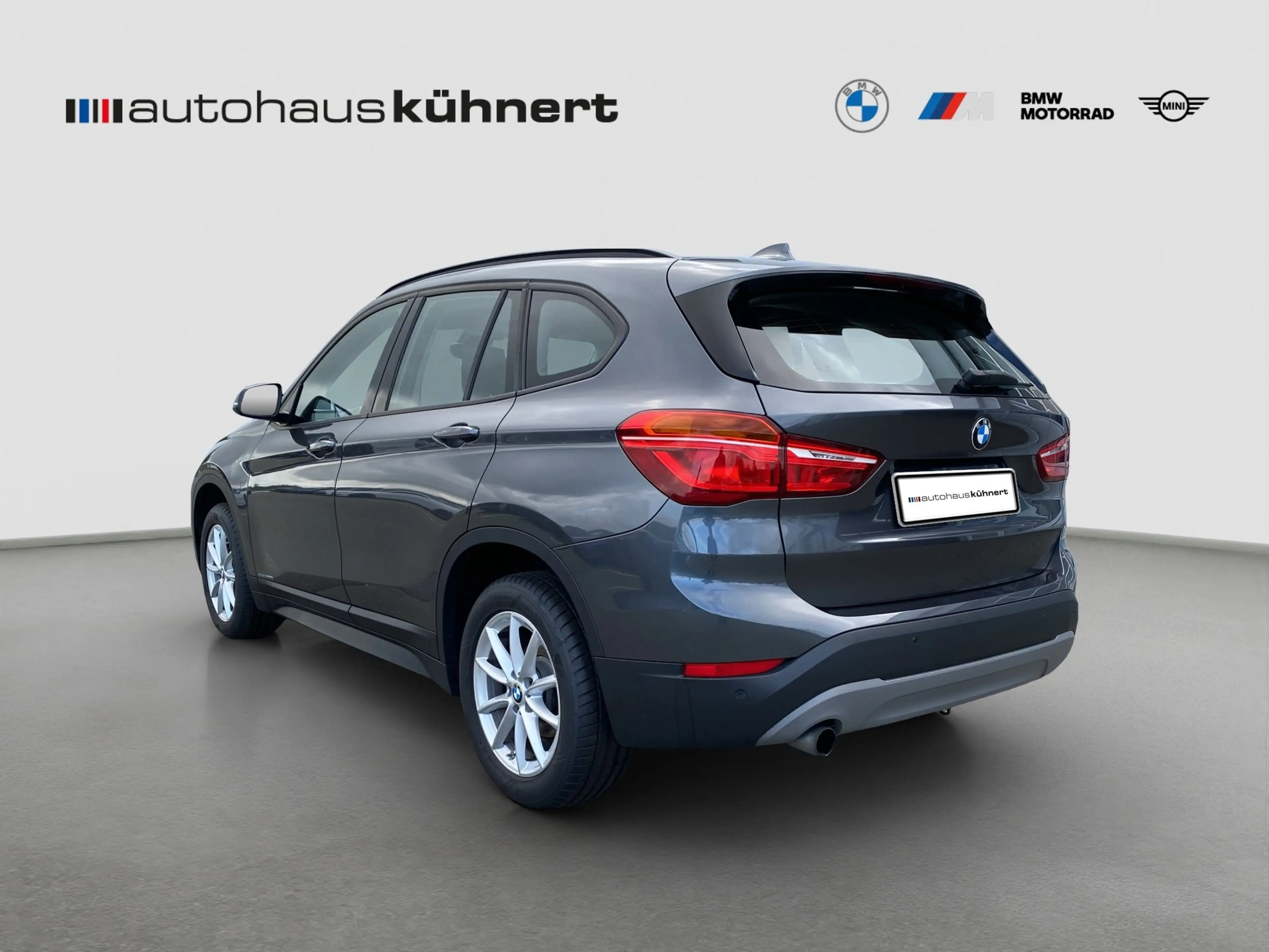 BMW X1 sDrive 18i AHK Nav PDC +nur an Händler/Export+ — photo 5