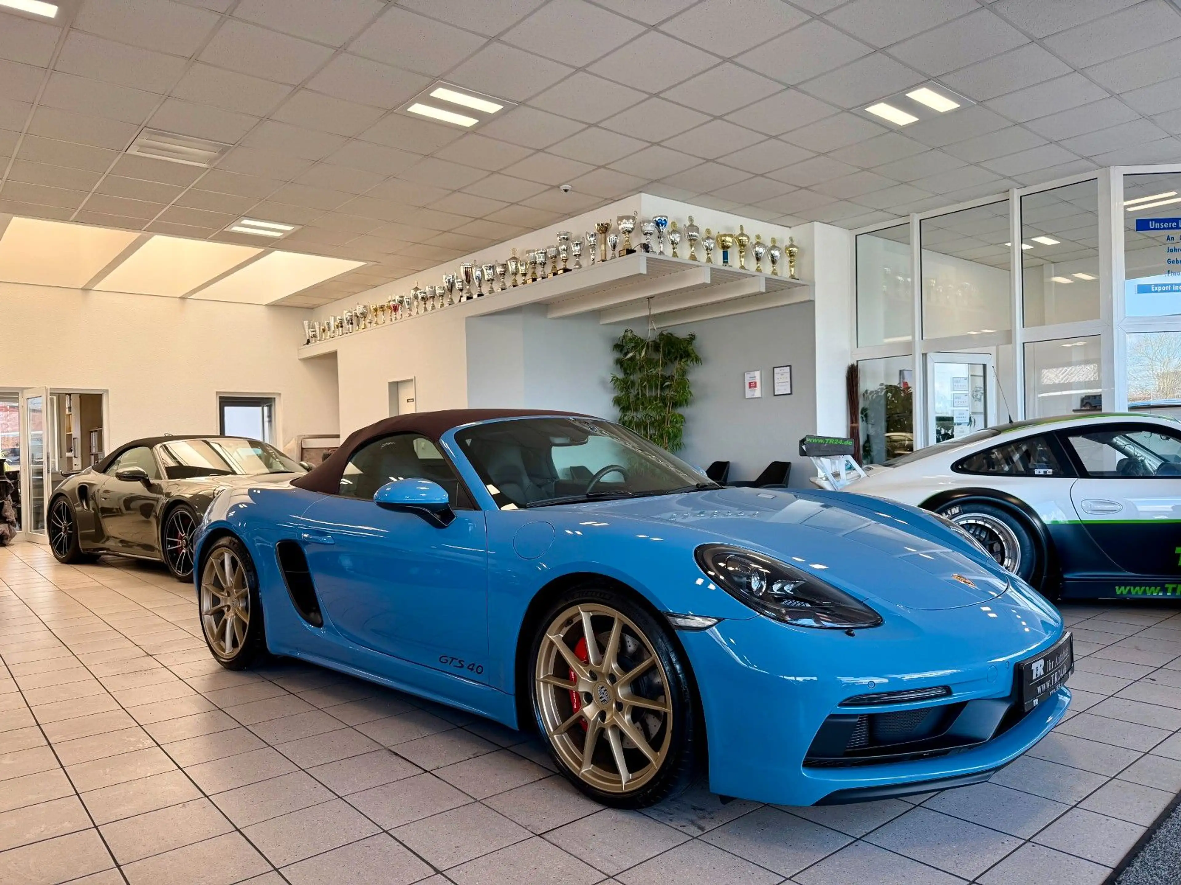 Porsche Boxster 718 Boxster GTS 4.0 PDK PTS-Farbe / BOSE /Kamera — photo 2