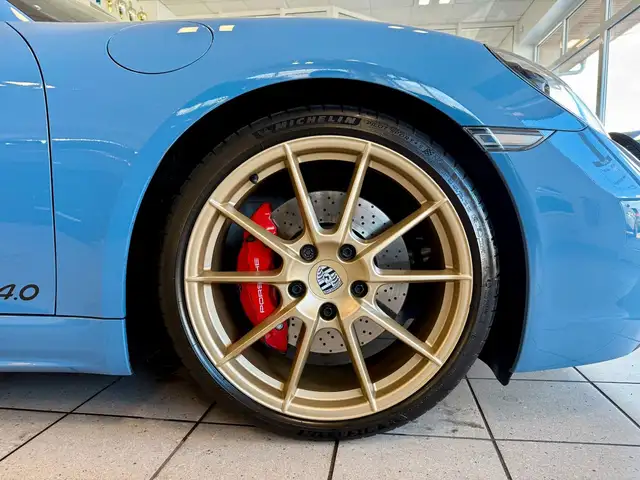 Porsche Boxster view 9