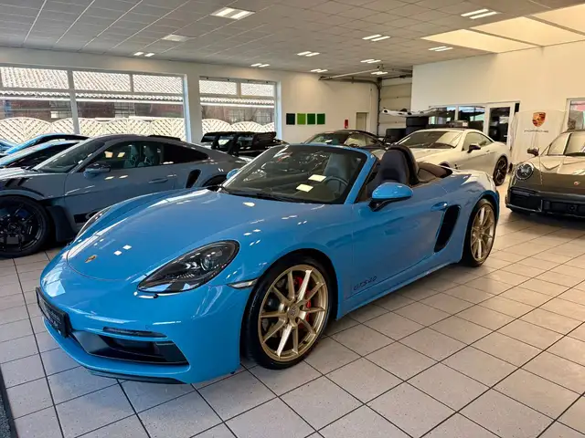 Porsche Boxster view 3