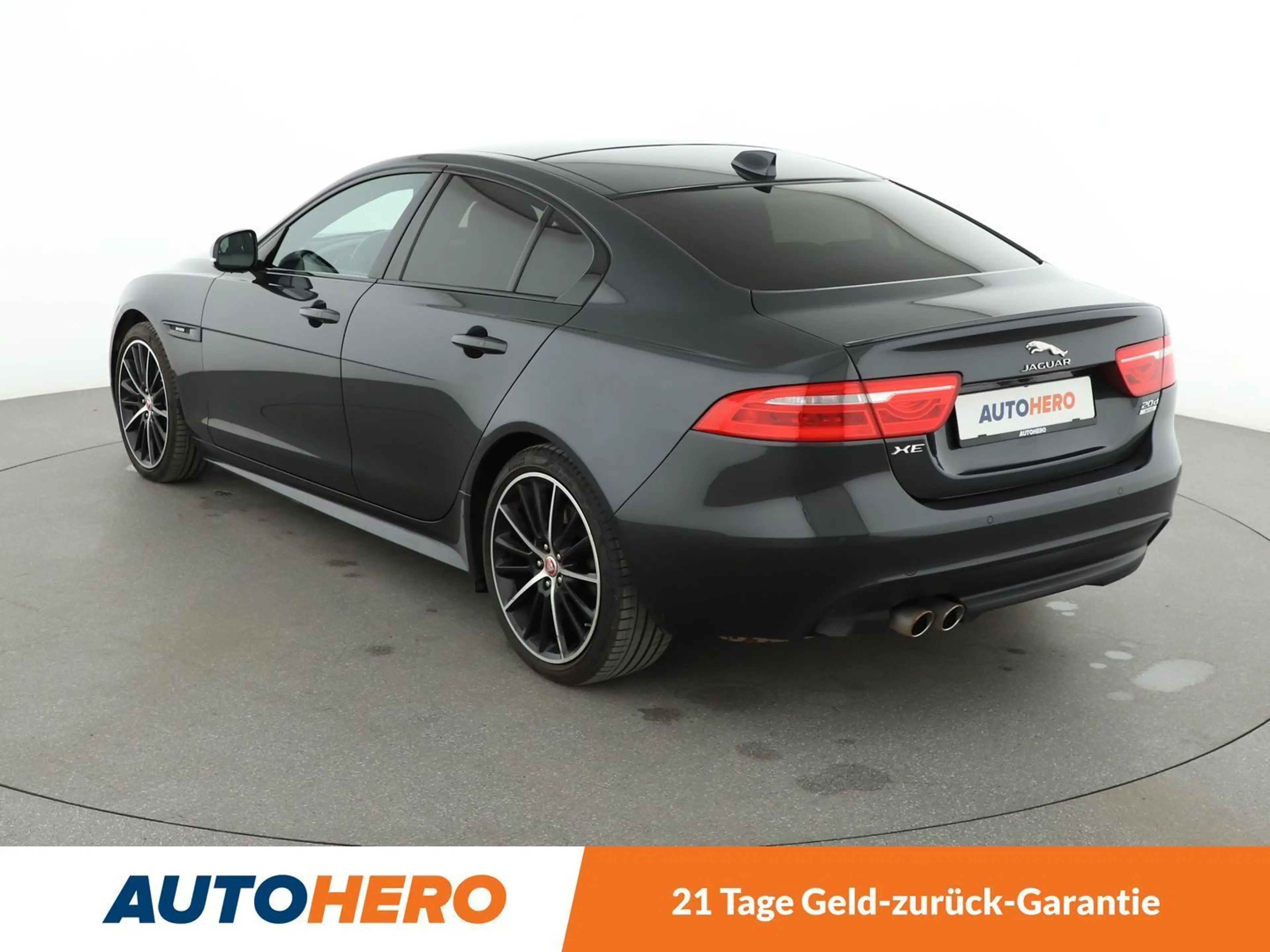 Jaguar XE 20d R-Sport AWD Aut.*NAVI*TEMPO*CAM*PDC* — photo 4