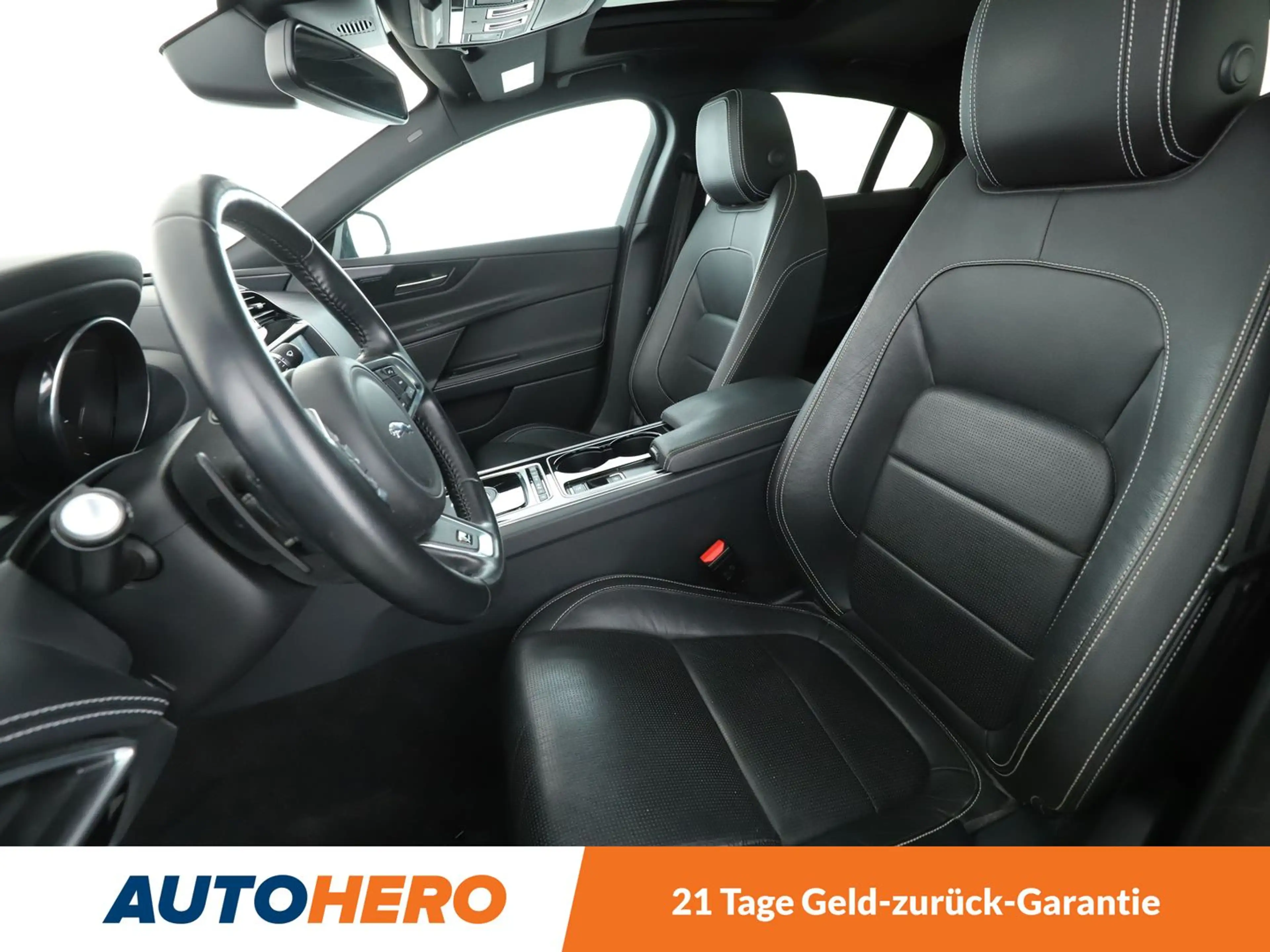 Jaguar XE 20d R-Sport AWD Aut.*NAVI*TEMPO*CAM*PDC* — photo 10