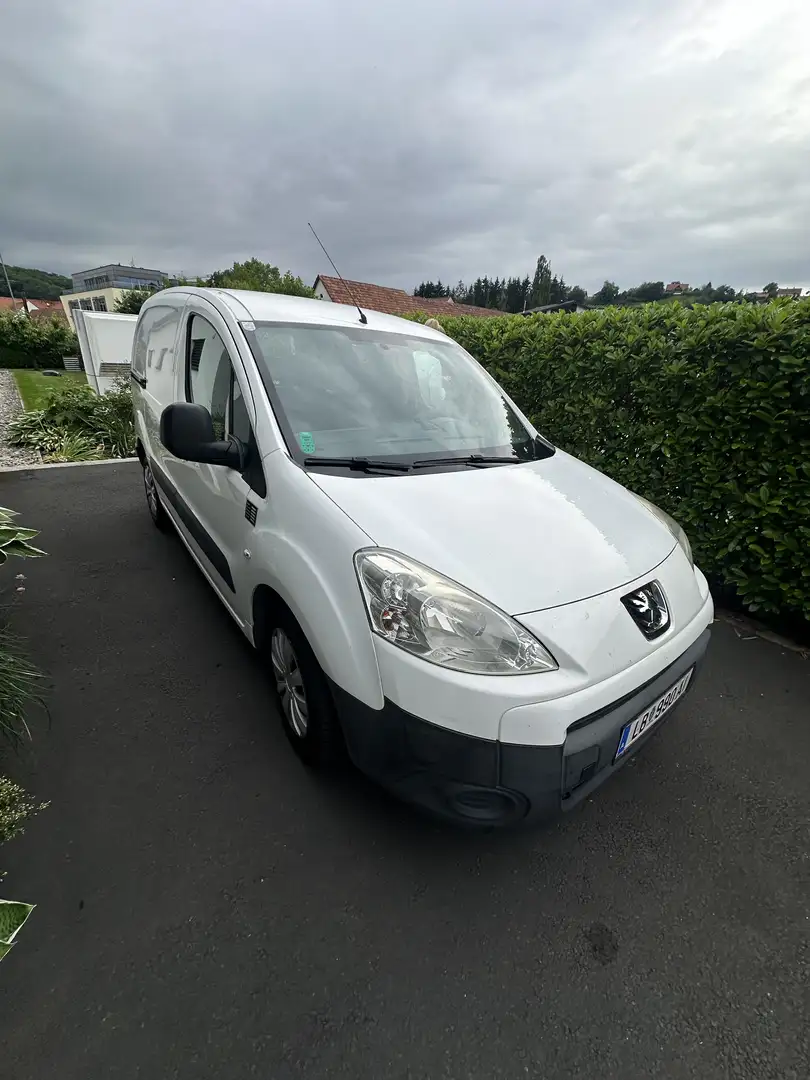 Peugeot Partner 1,6 HDi 90PS Kastenwagen Weiß - 1