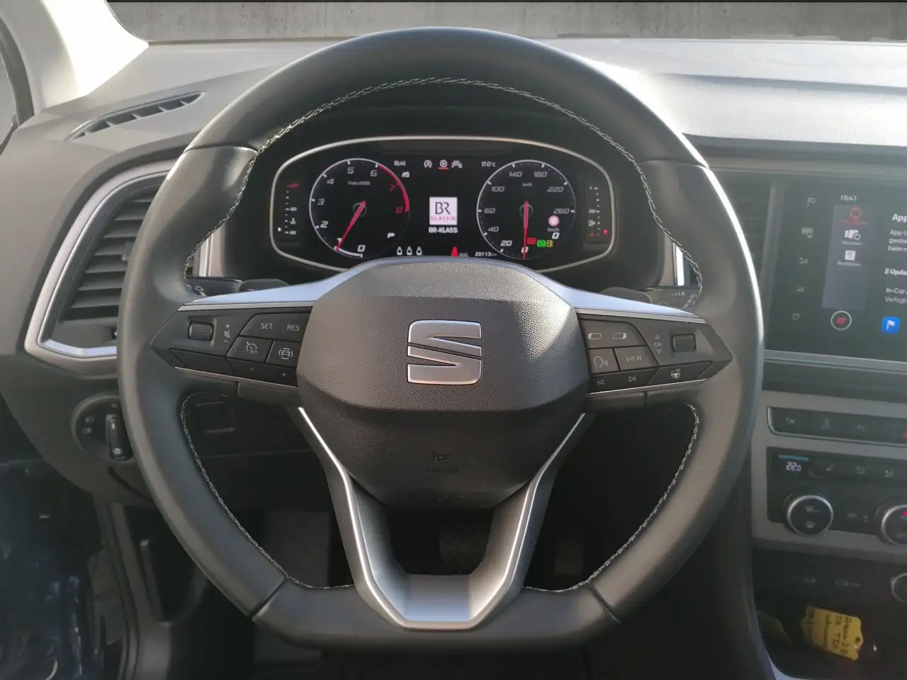 SEAT Ateca 1.5 TSI Xperience DSG GJR NAVI FULL elHK 13