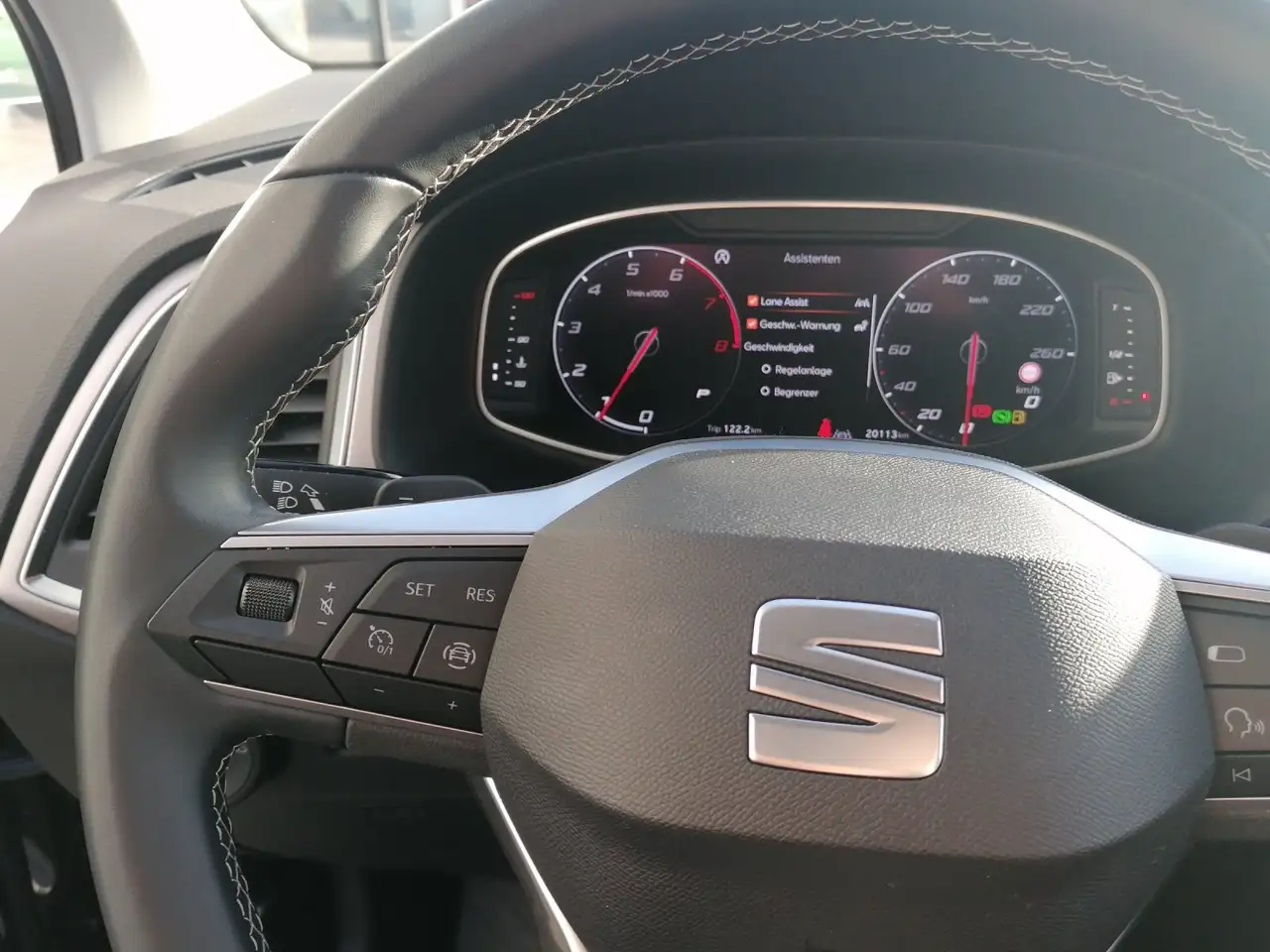 SEAT Ateca 1.5 TSI Xperience DSG GJR NAVI FULL elHK 20