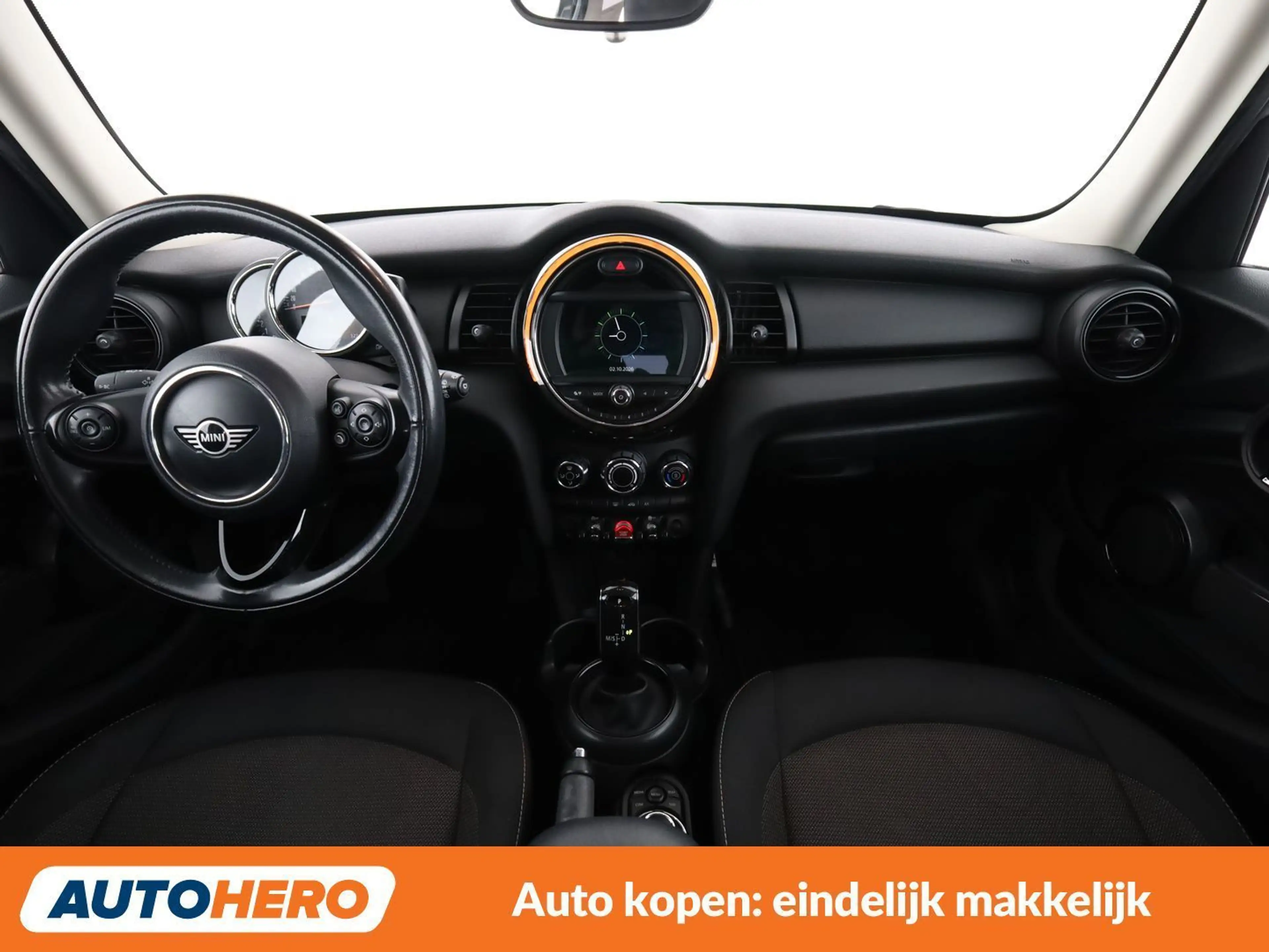 MINI One One — photo 12