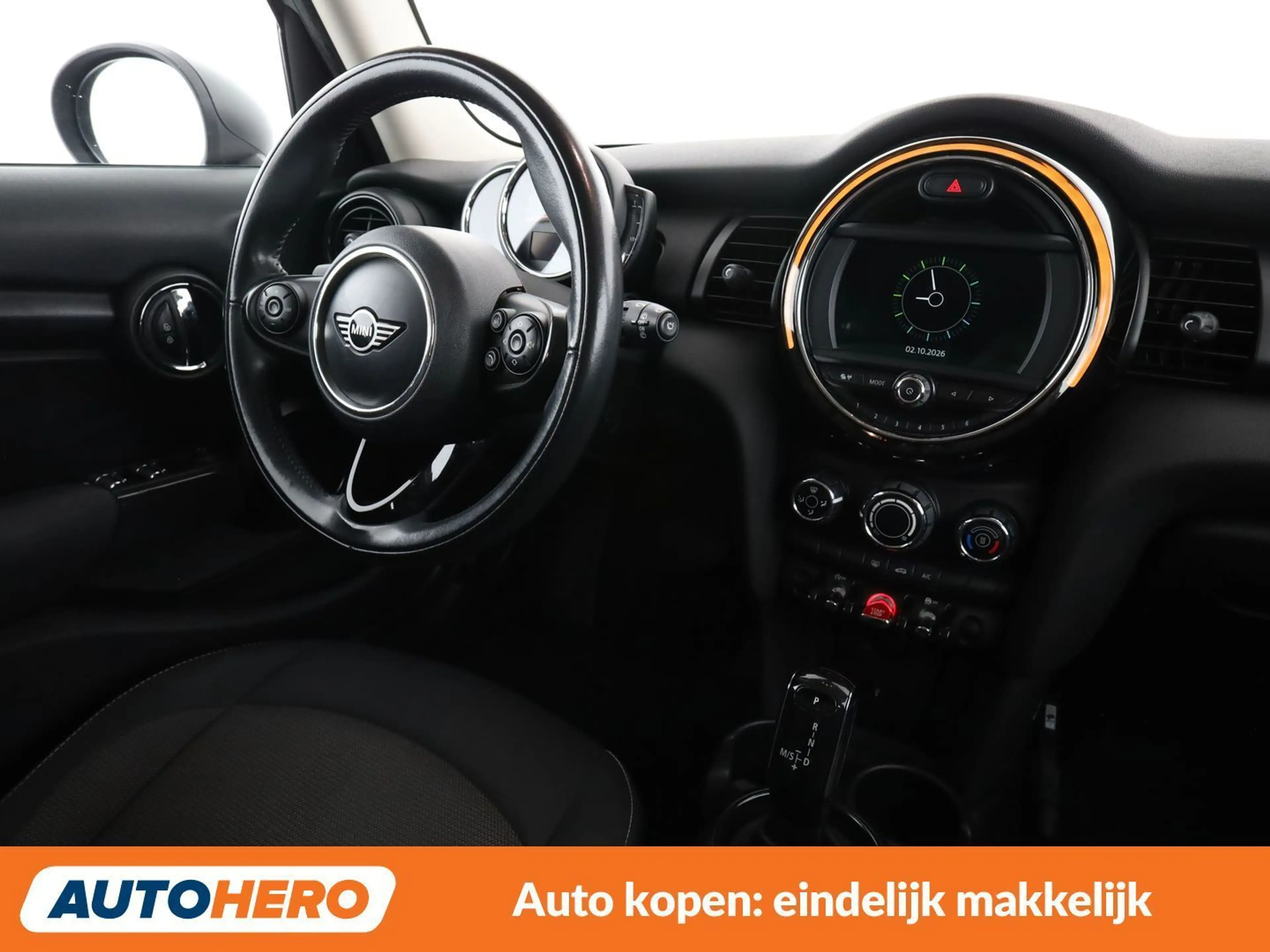 MINI One One — photo 13