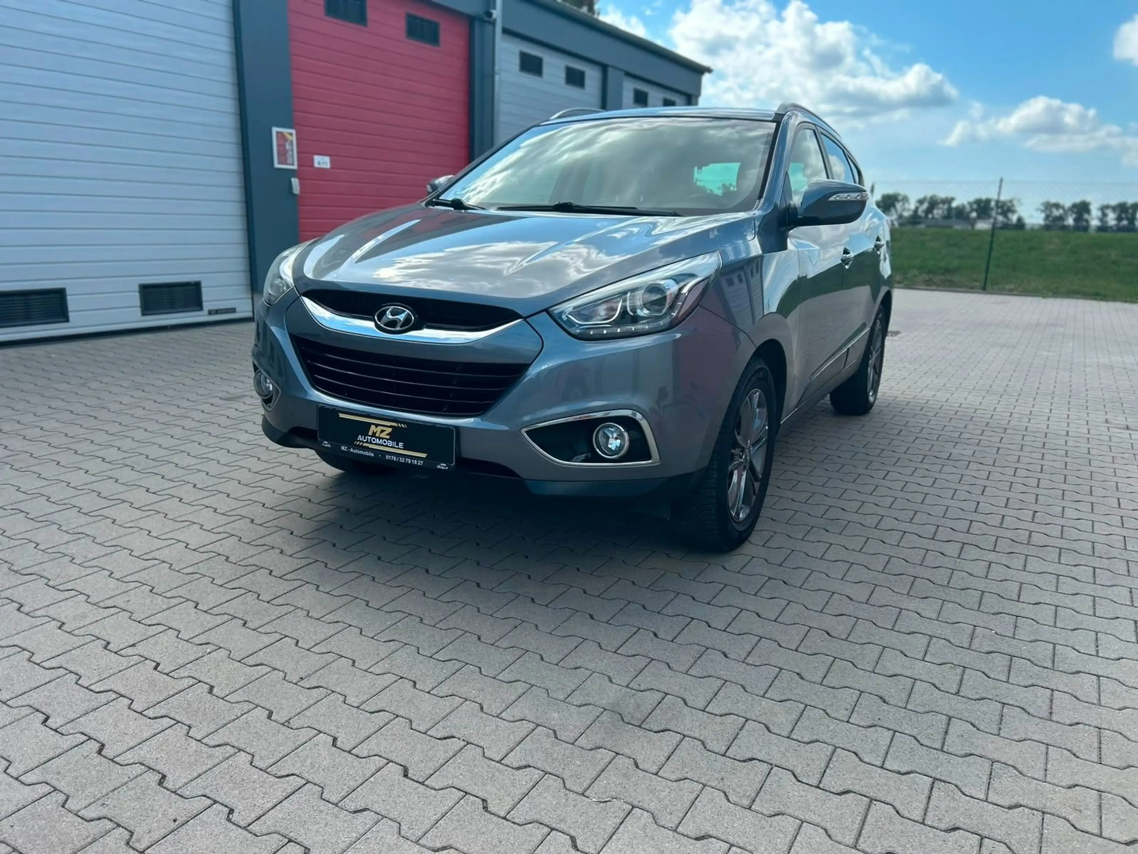 Hyundai iX35 FIFA World Cup Edition 2WD 1,6B,135PS,Navi — photo 4