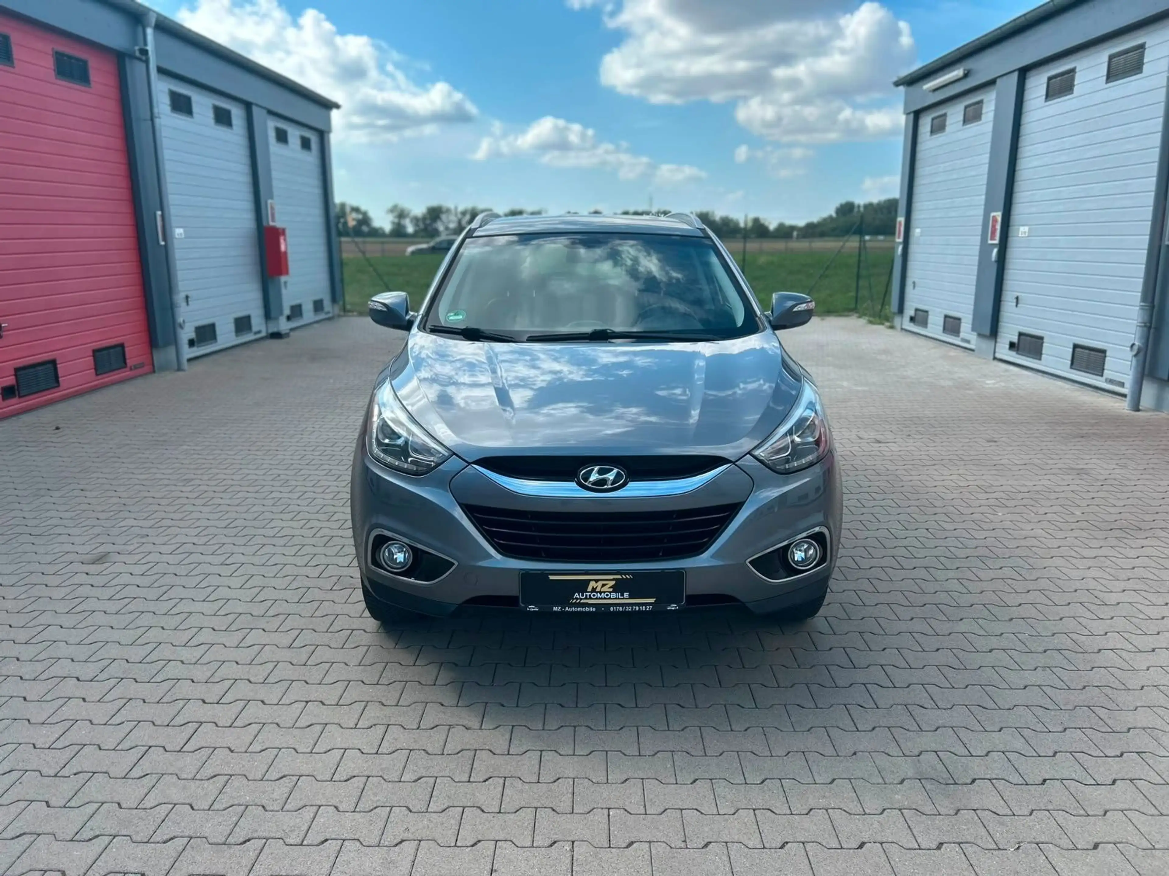 Hyundai iX35 FIFA World Cup Edition 2WD 1,6B,135PS,Navi — photo 3