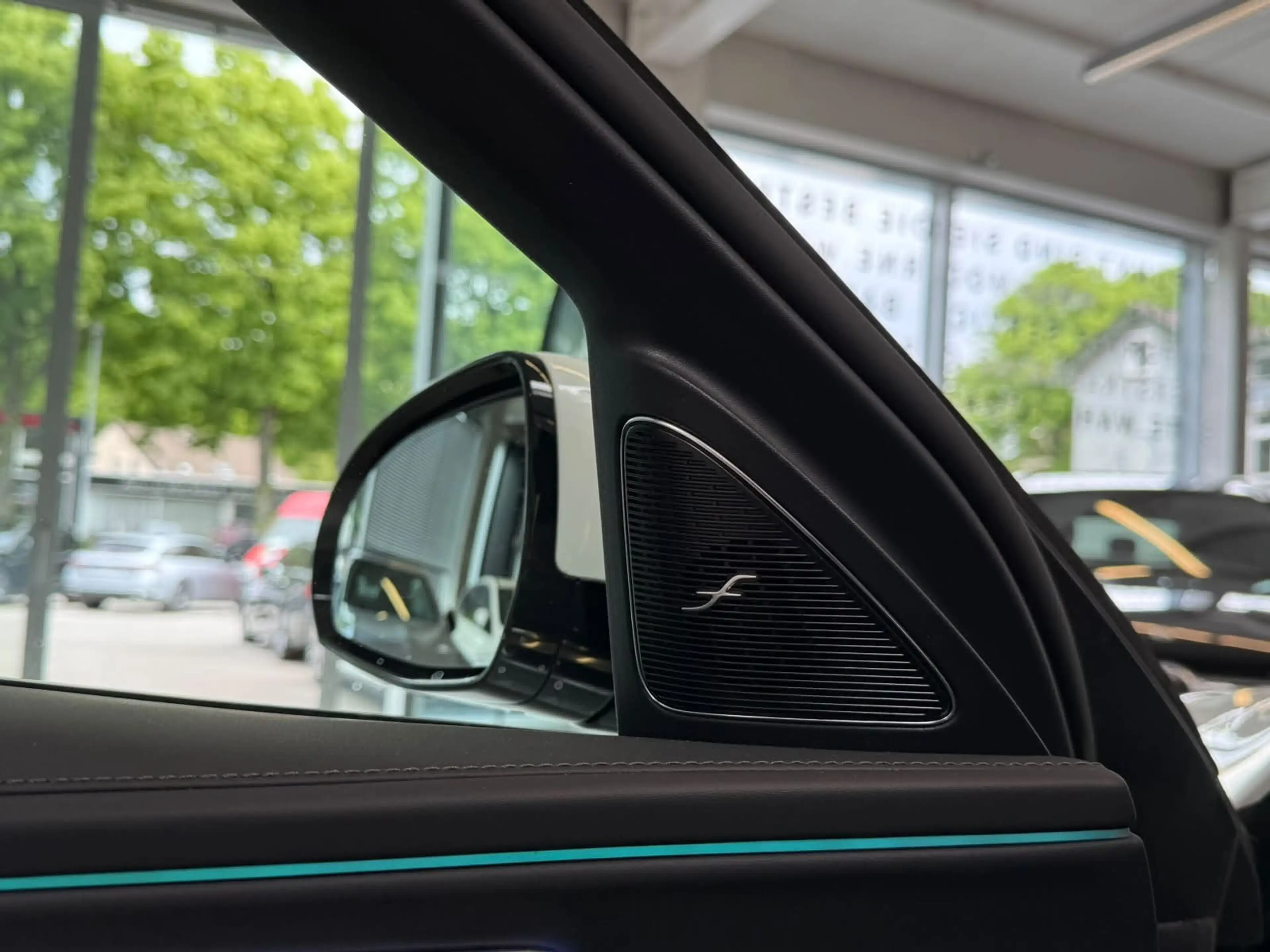 Mercedes-Benz E 450 E450d 4M T AMG PREM.PLUS+AIR+BURM+DLIGHT+AHK+21" — photo 15