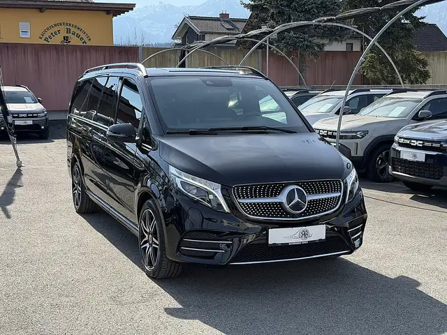 Mercedes-Benz V 300 d Kombi 4MATIC lang Avantgarde Aut. AMG-Line AH... Ansicht 3