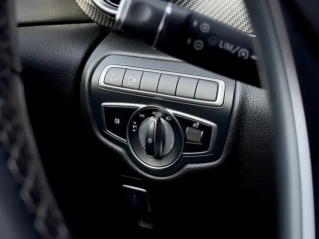 Mercedes-Benz V 300 d Kombi 4MATIC lang Avantgarde Aut. AMG-Line AH... Ansicht 31