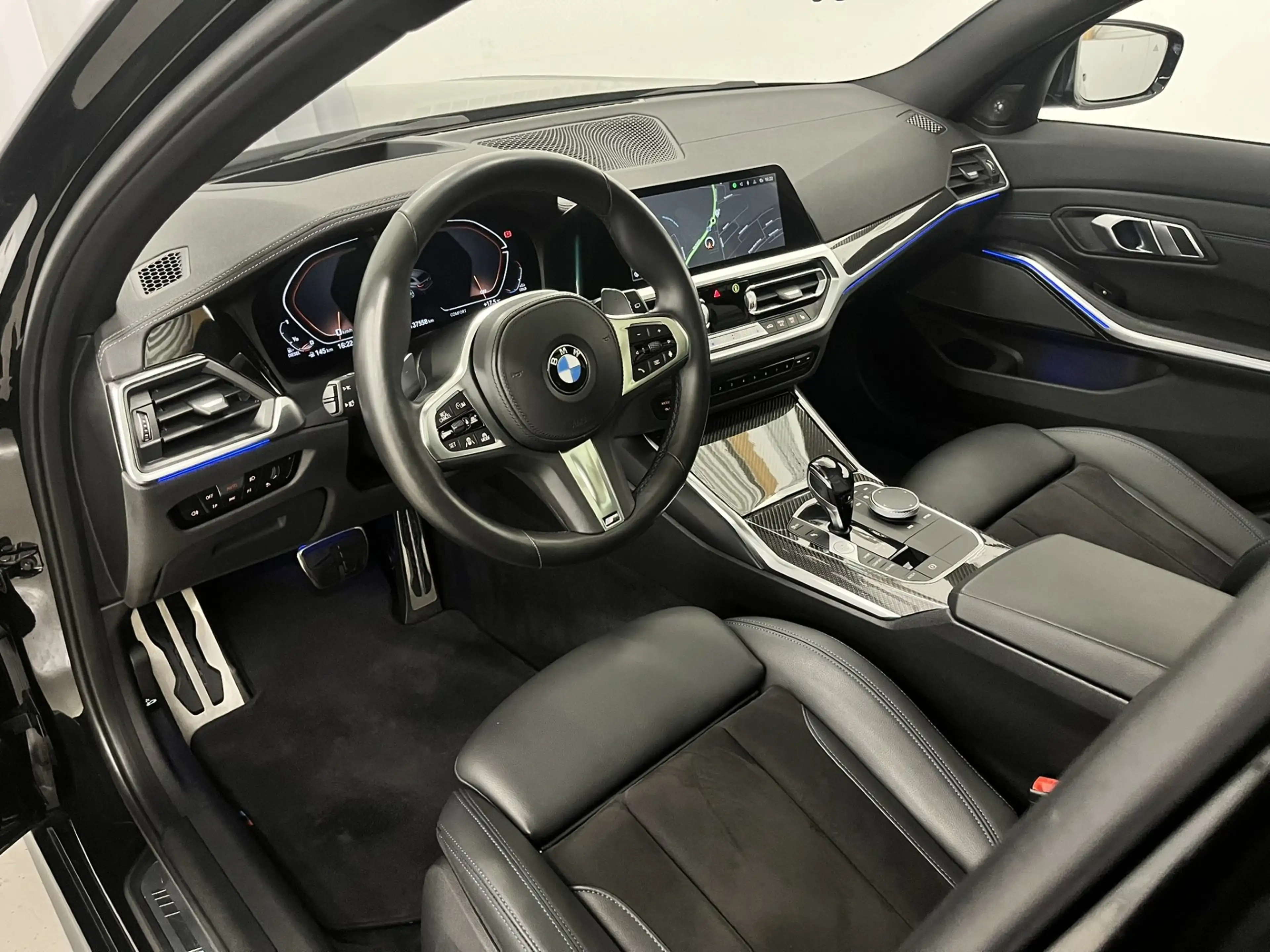 BMW 340 M340d xDrive *HUD / PANO / LASER / AHK* — photo 7