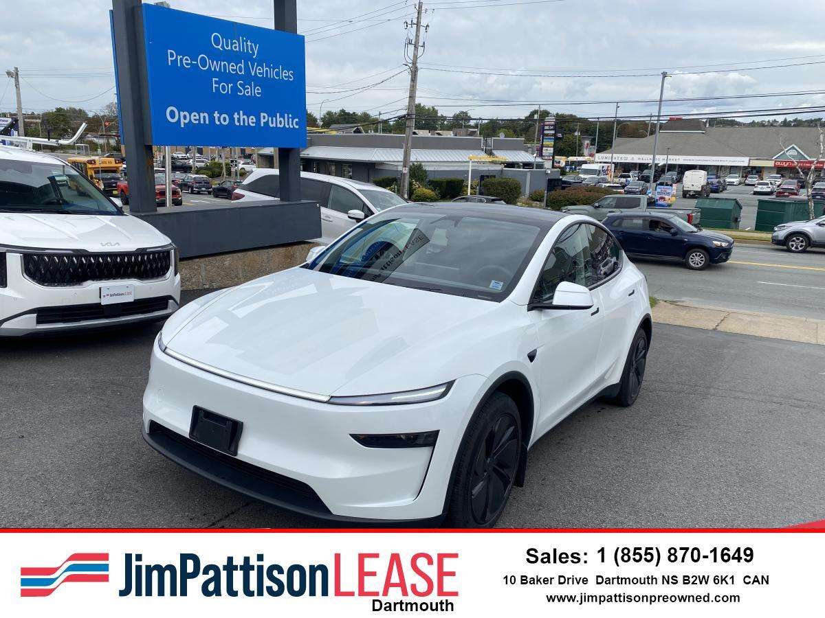 2026 Tesla Model Y Premium AWD | Low milage| Leather | Luxurious Inte