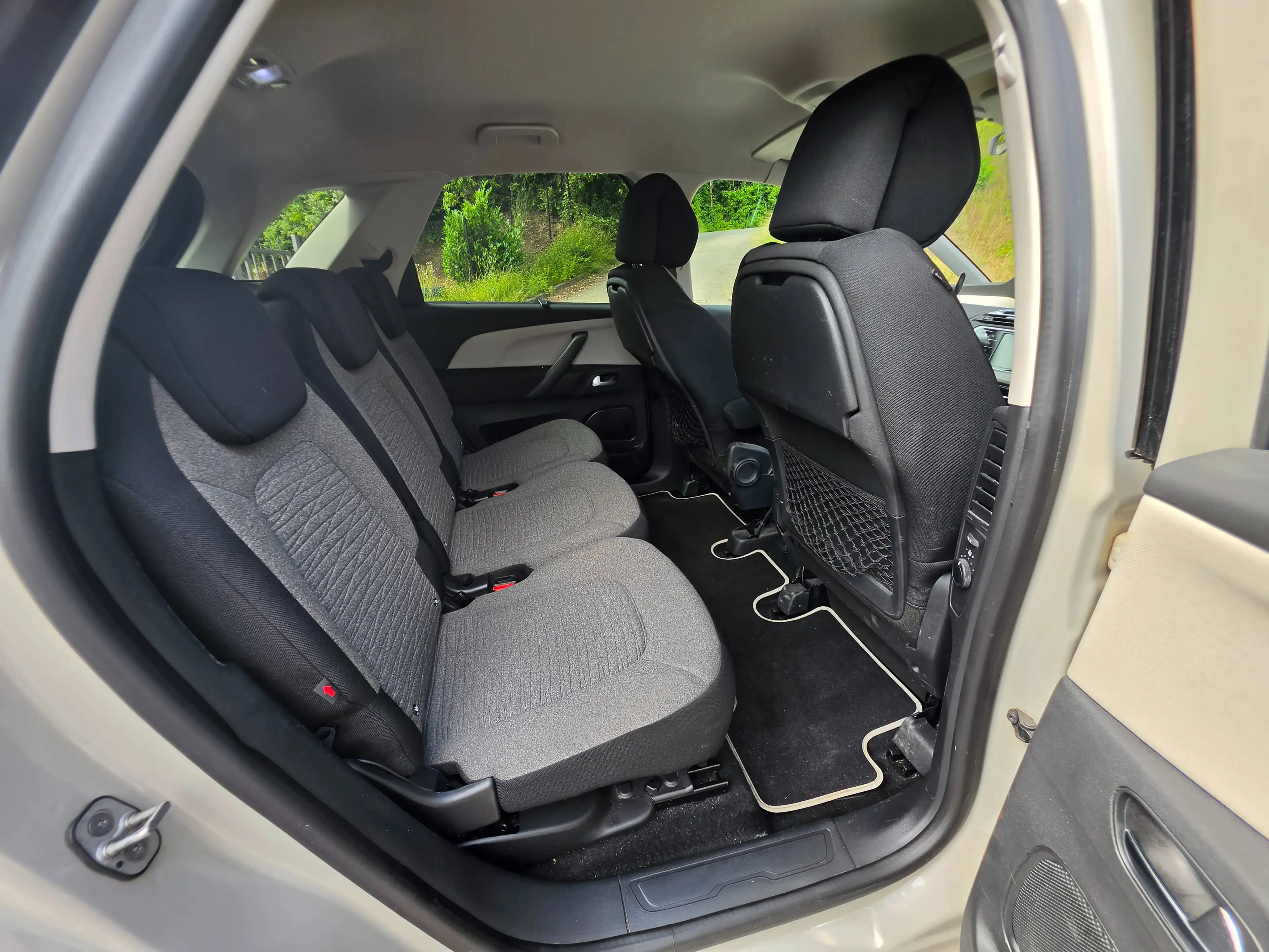 Citroen C4 Picasso B2B*MARCHAND* 1.6hdi*AUTOMATIC*CAMERA*Navi*Eu6 — photo 10