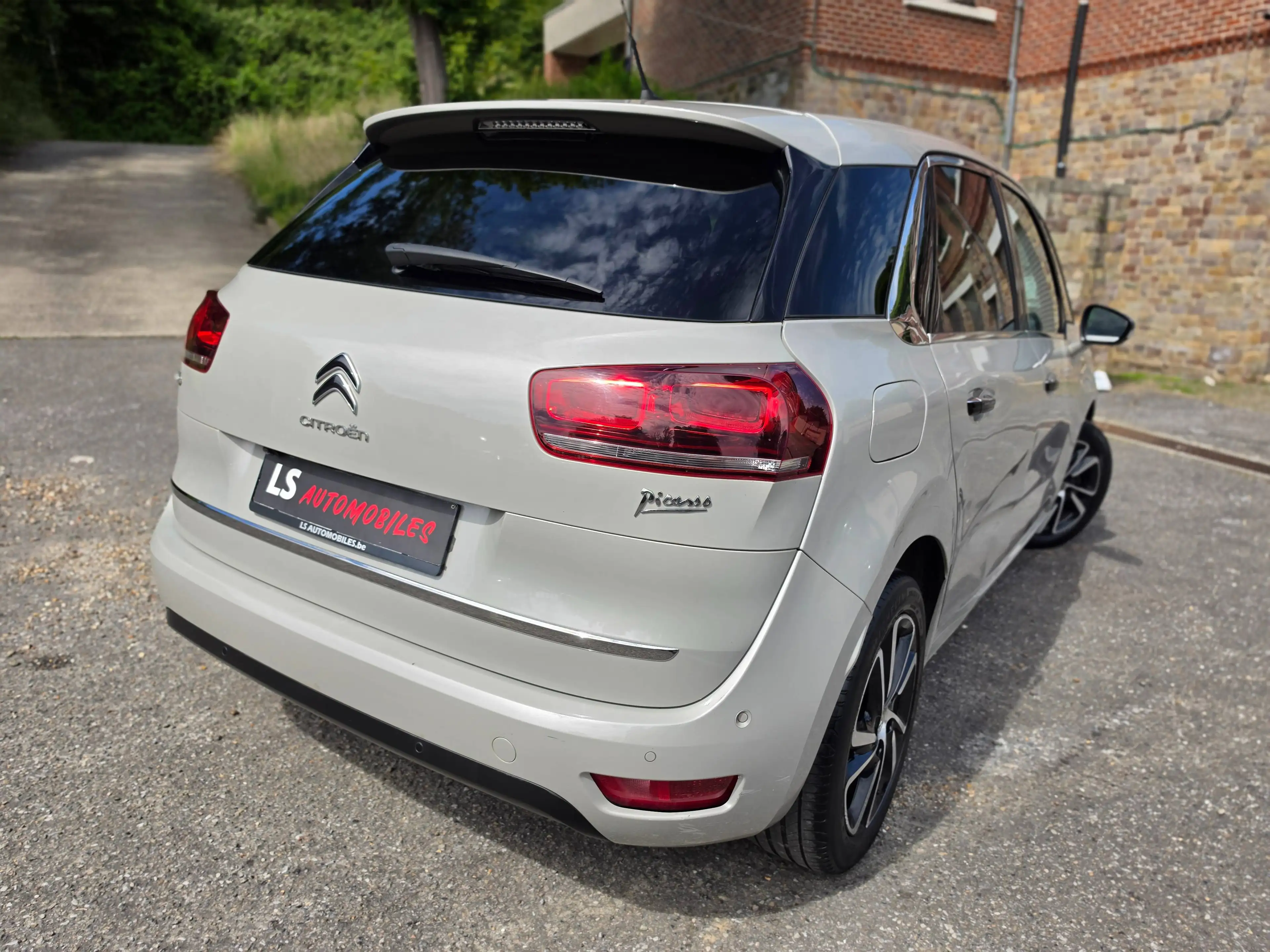 Citroen C4 Picasso B2B*MARCHAND* 1.6hdi*AUTOMATIC*CAMERA*Navi*Eu6 — photo 2