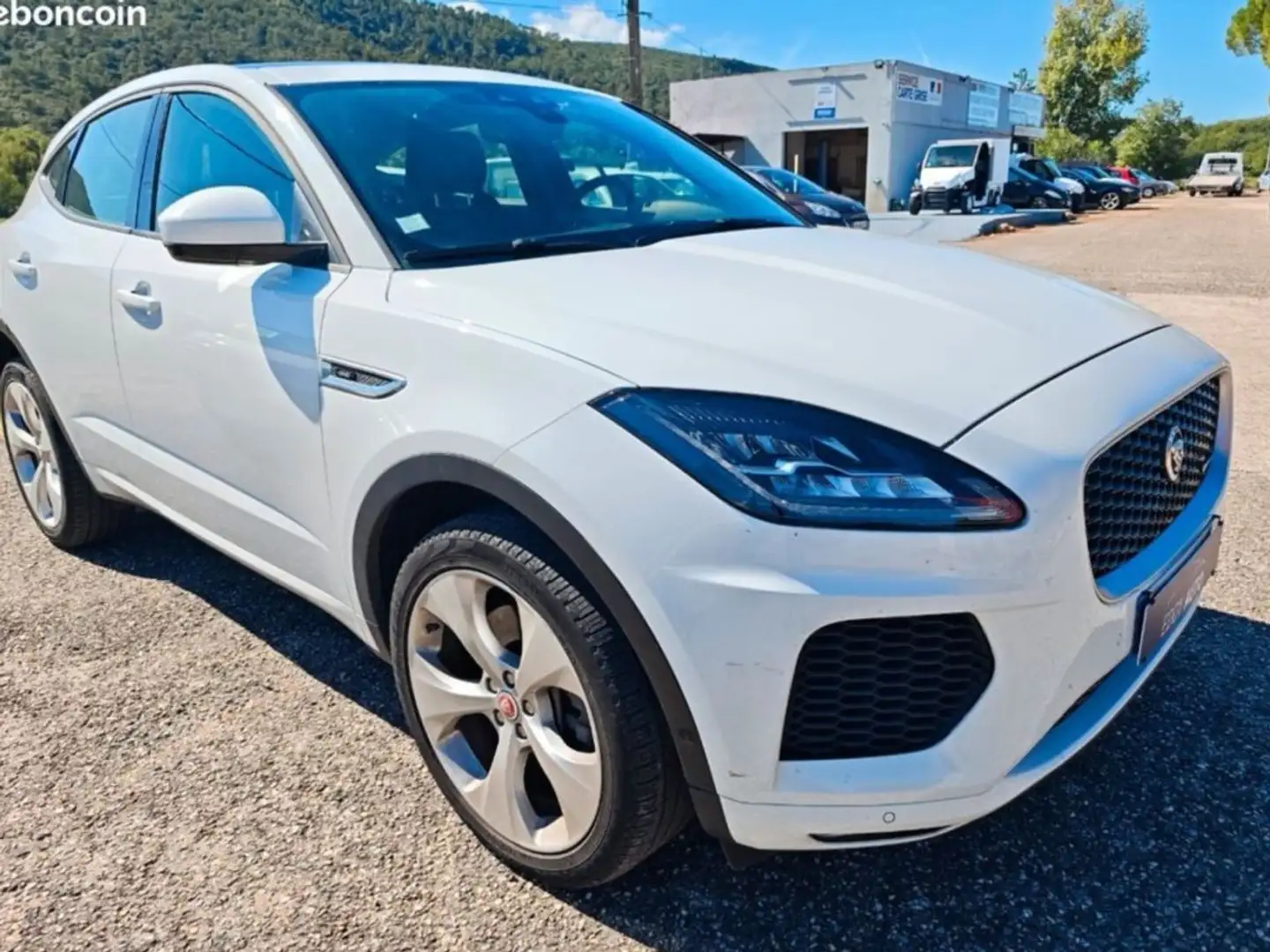 Jaguar E-Pace 2.0i 4X4 boîte auto R-DYNAMIC Weiß - 2