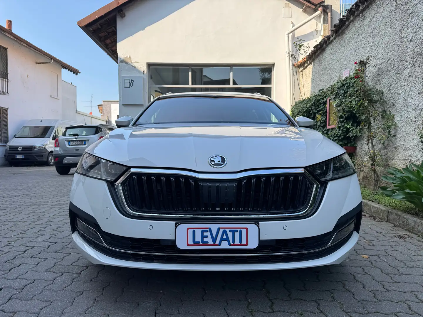 Skoda Octavia Octavia IV SW 2.0 tdi evo Style 150cv dsg Blanc - 2
