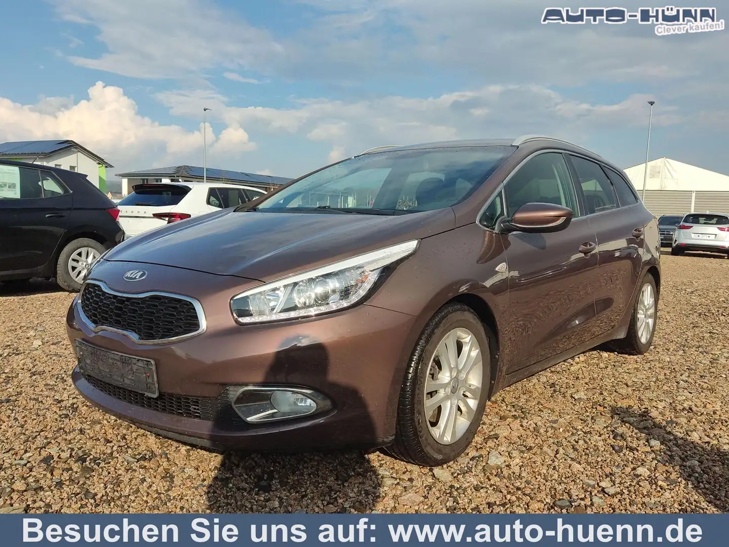 Kia Ceed SW / cee'd SW Sportswagon 1.6 CRDi 128 PS  MP3-USB-Bluetooth-... Brown - 1