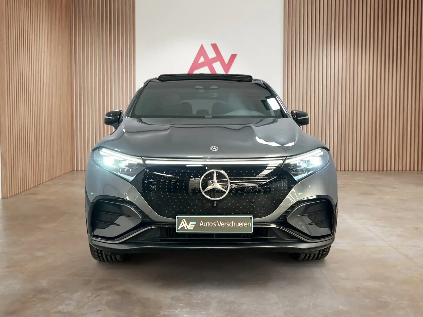 Mercedes-Benz EQS SUV 450+ AMG-Line 7pl. * Hyper | Trekhaak | Premium... Grau - 2