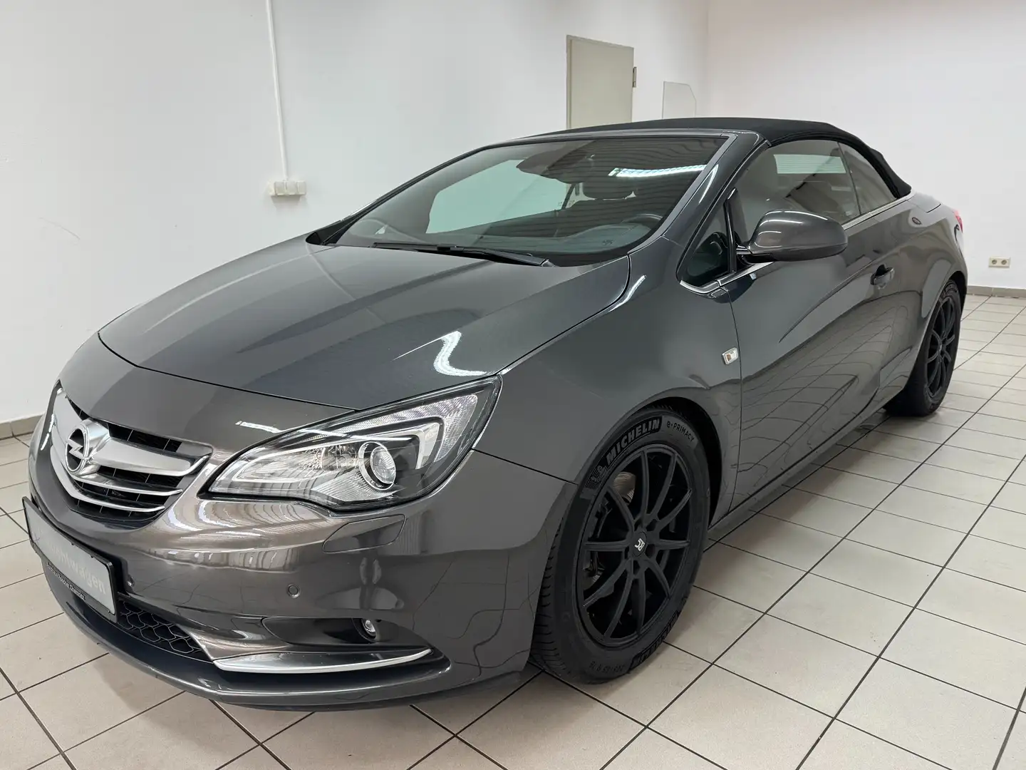 Opel Cascada 1.6 SIDI Innovation Xenon Navi Sportpake Gris - 1